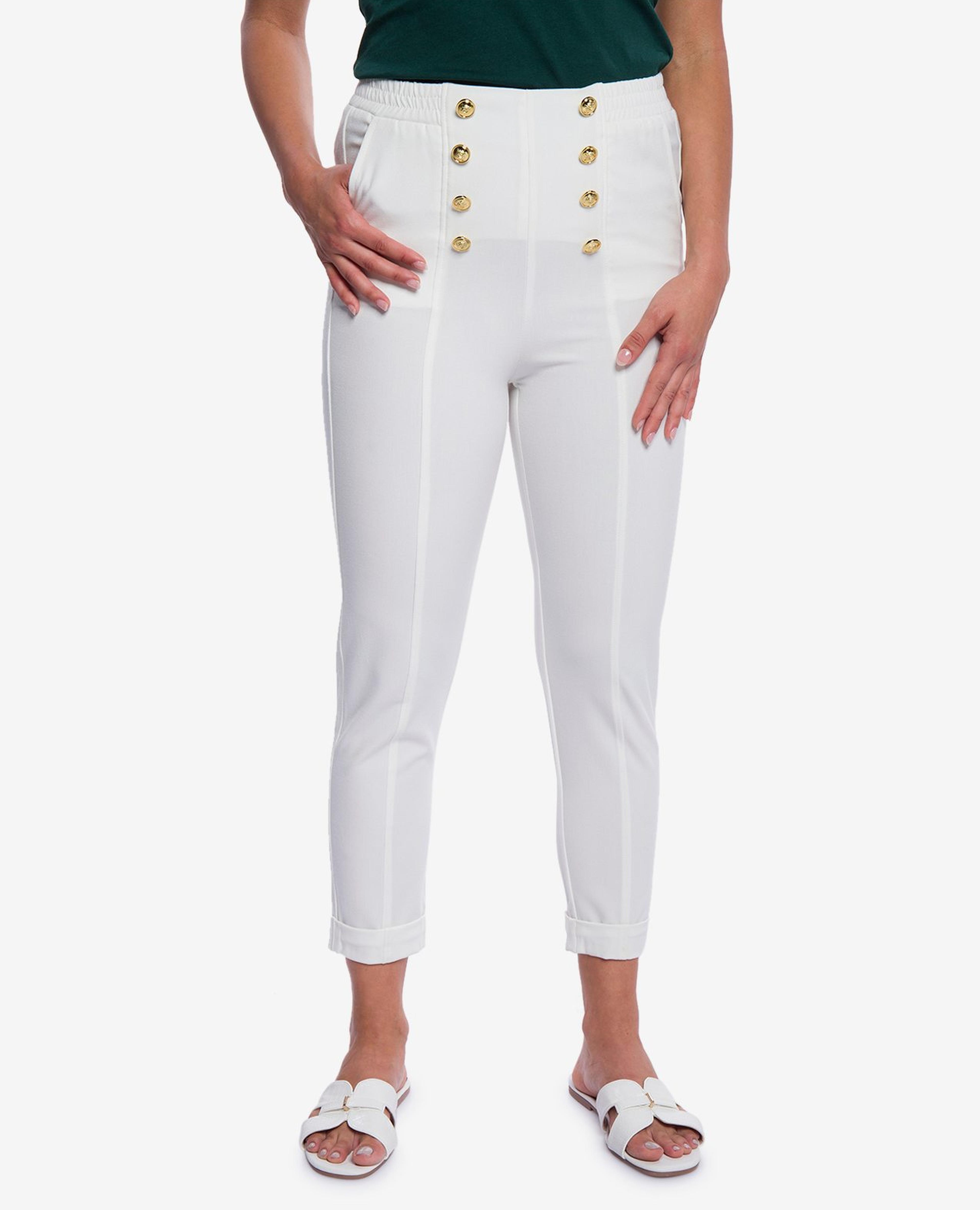 بنطال قصير عاجي من