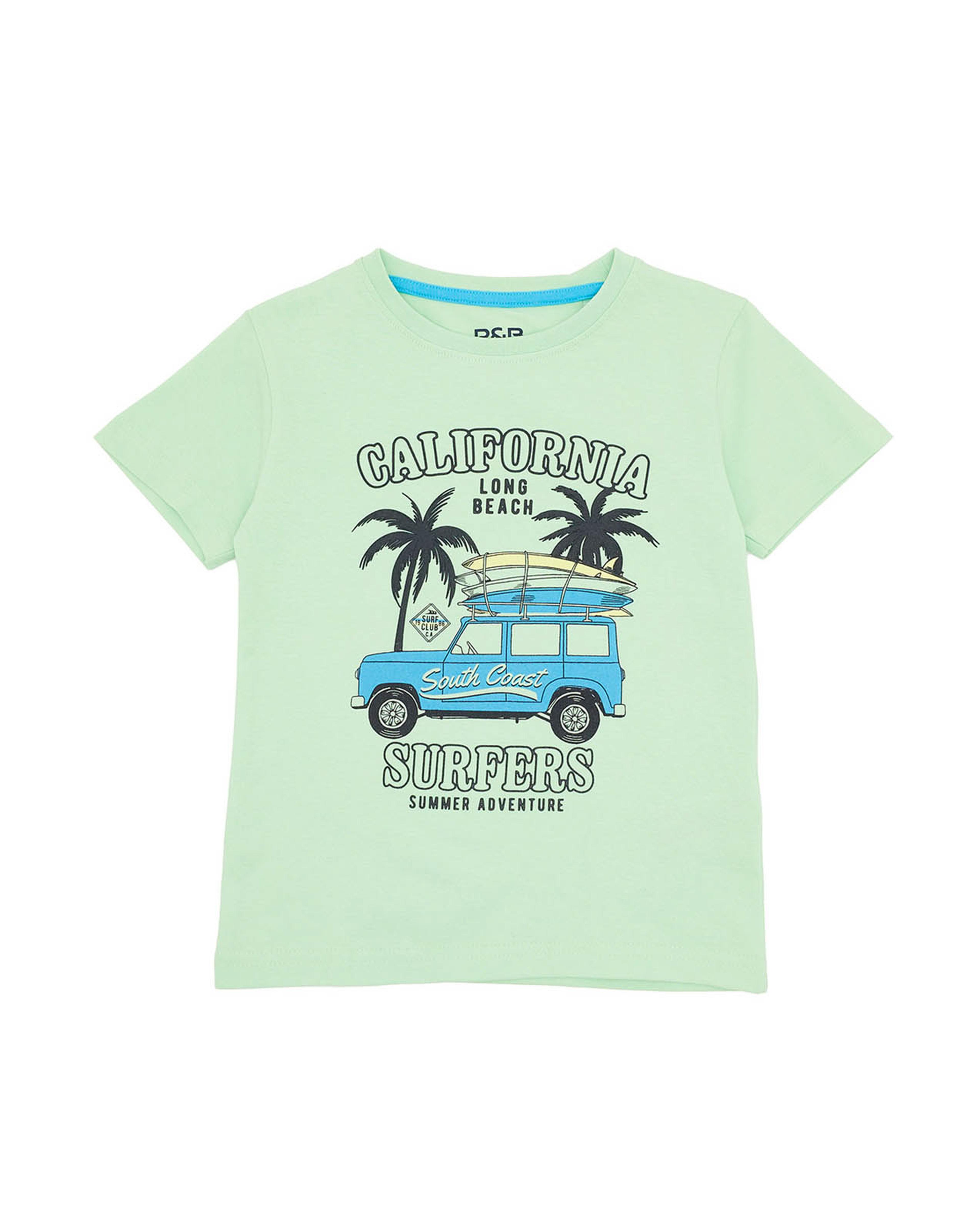 تيشيرت بياقة مستديرة وأكمام قصيرة وطبعة