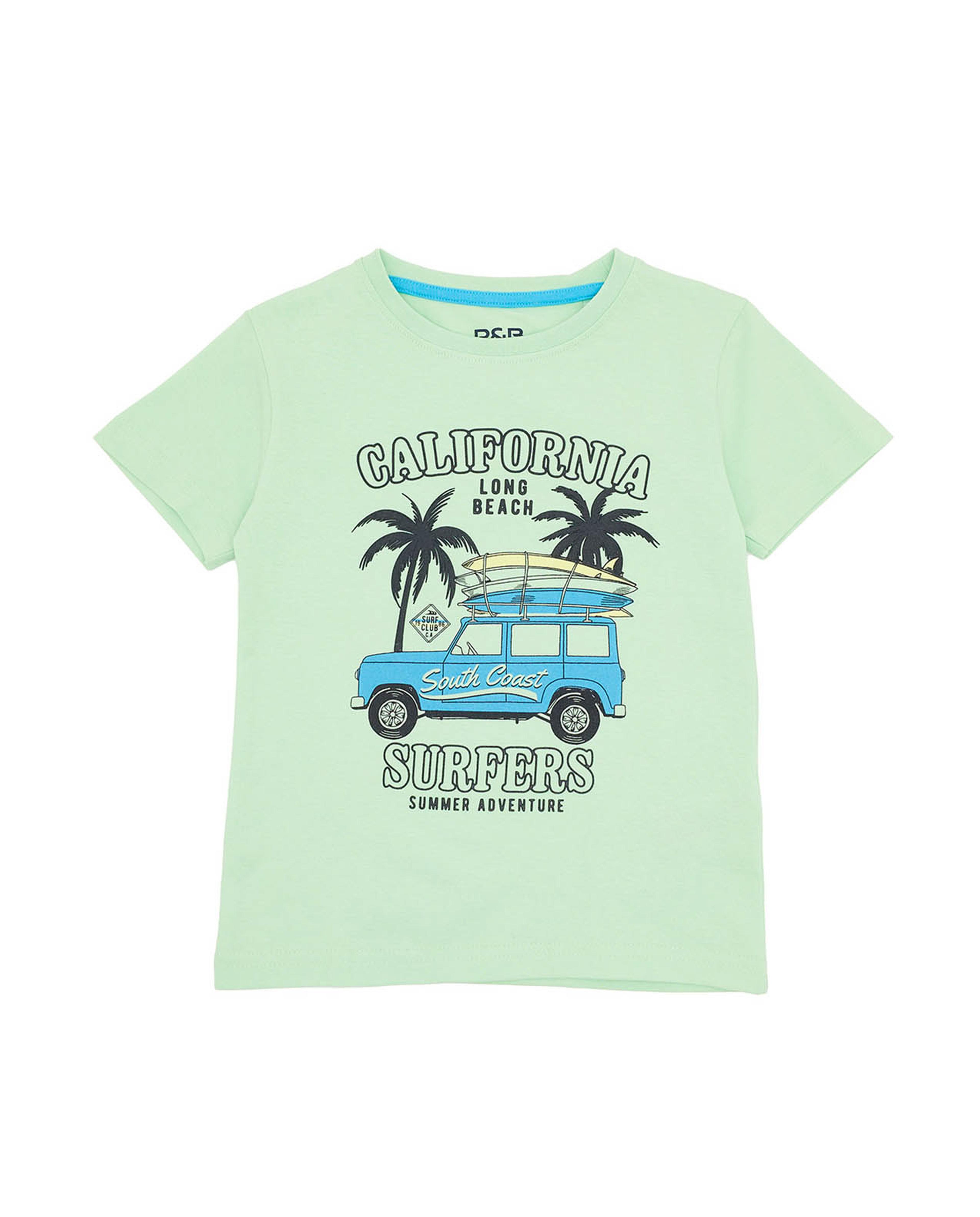 تيشيرت بياقة مستديرة وأكمام قصيرة وطبعة