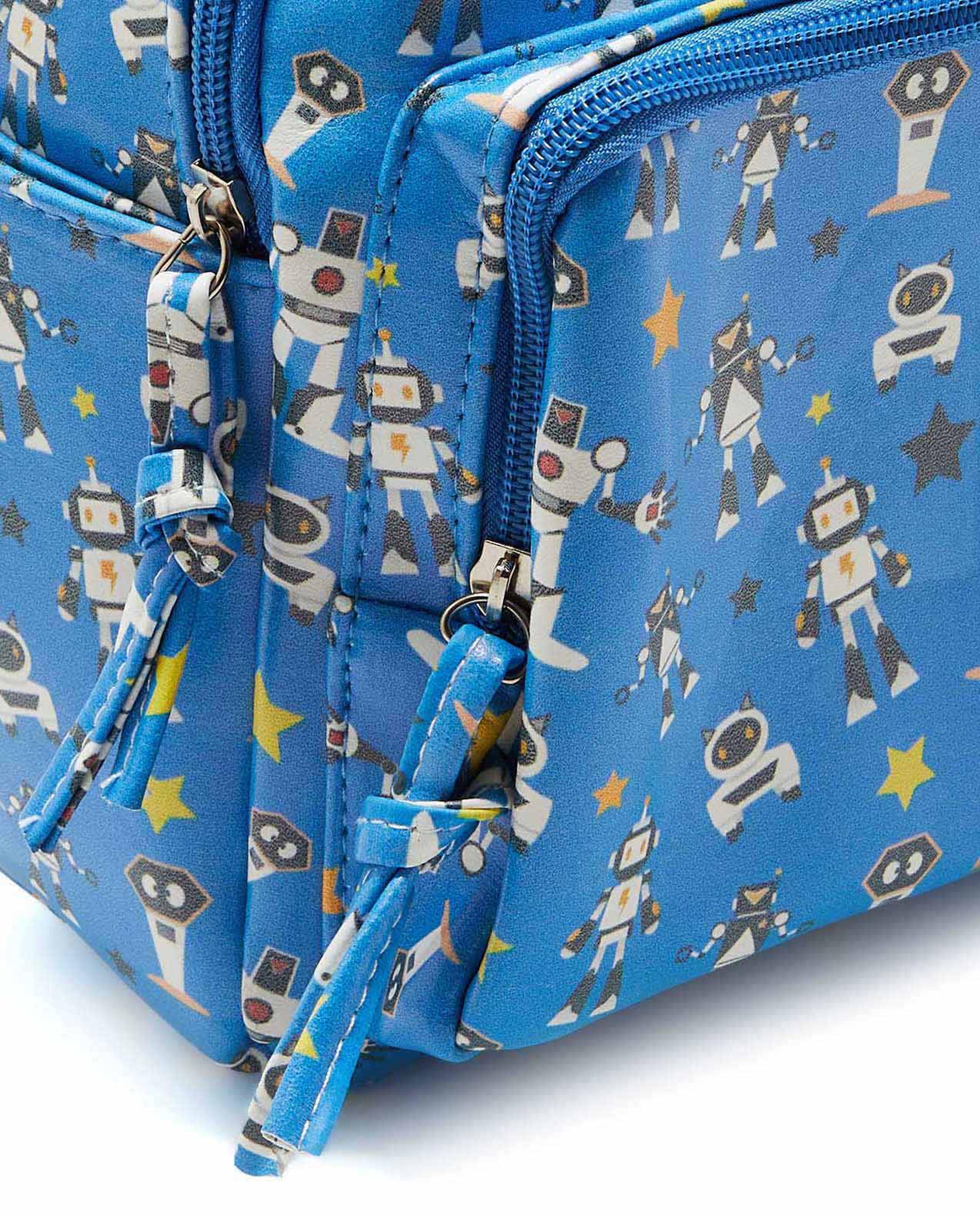 حقيبة ظهر بطبعة كاملة