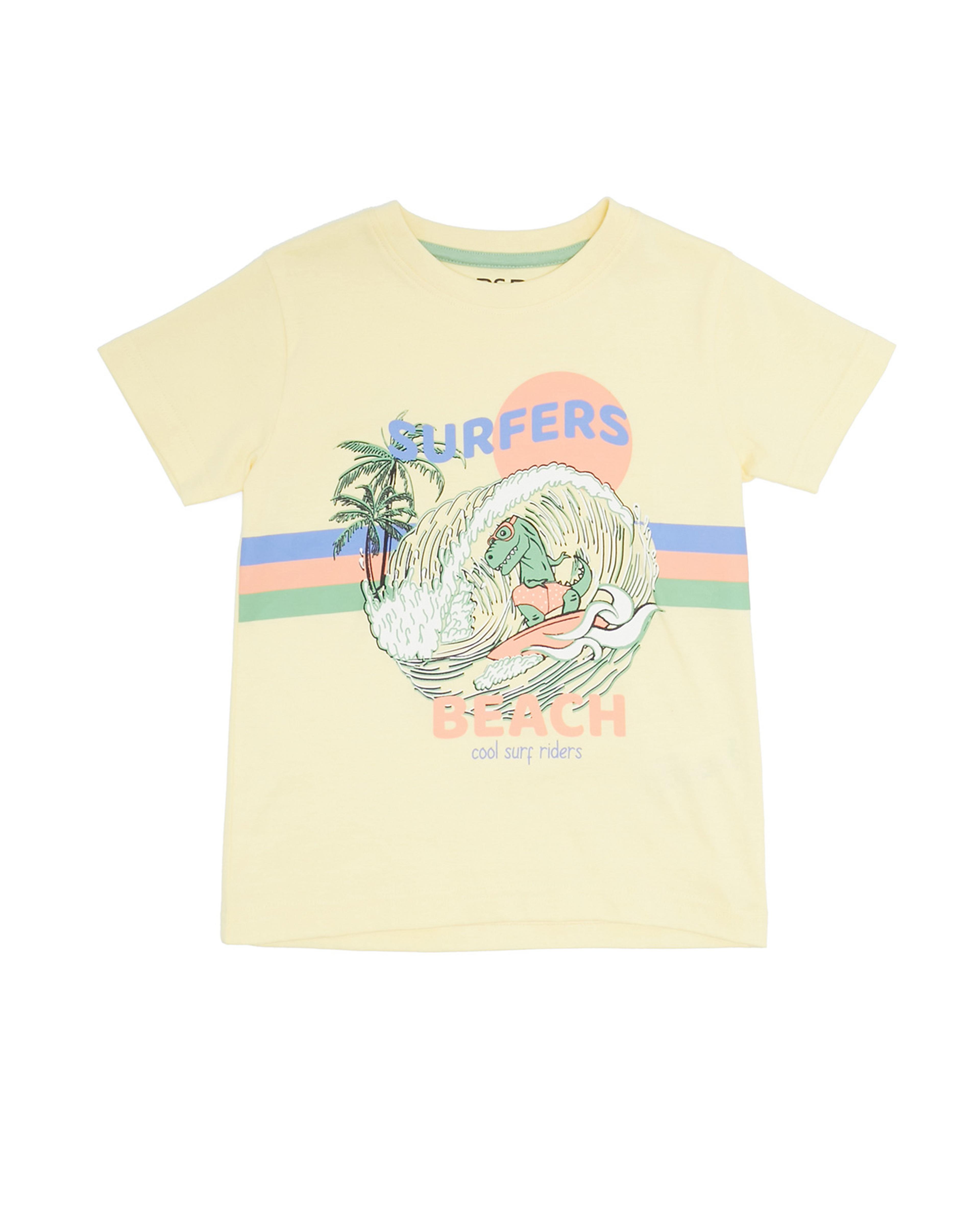 تيشيرت بياقة دائرية وبأكمام قصيرة