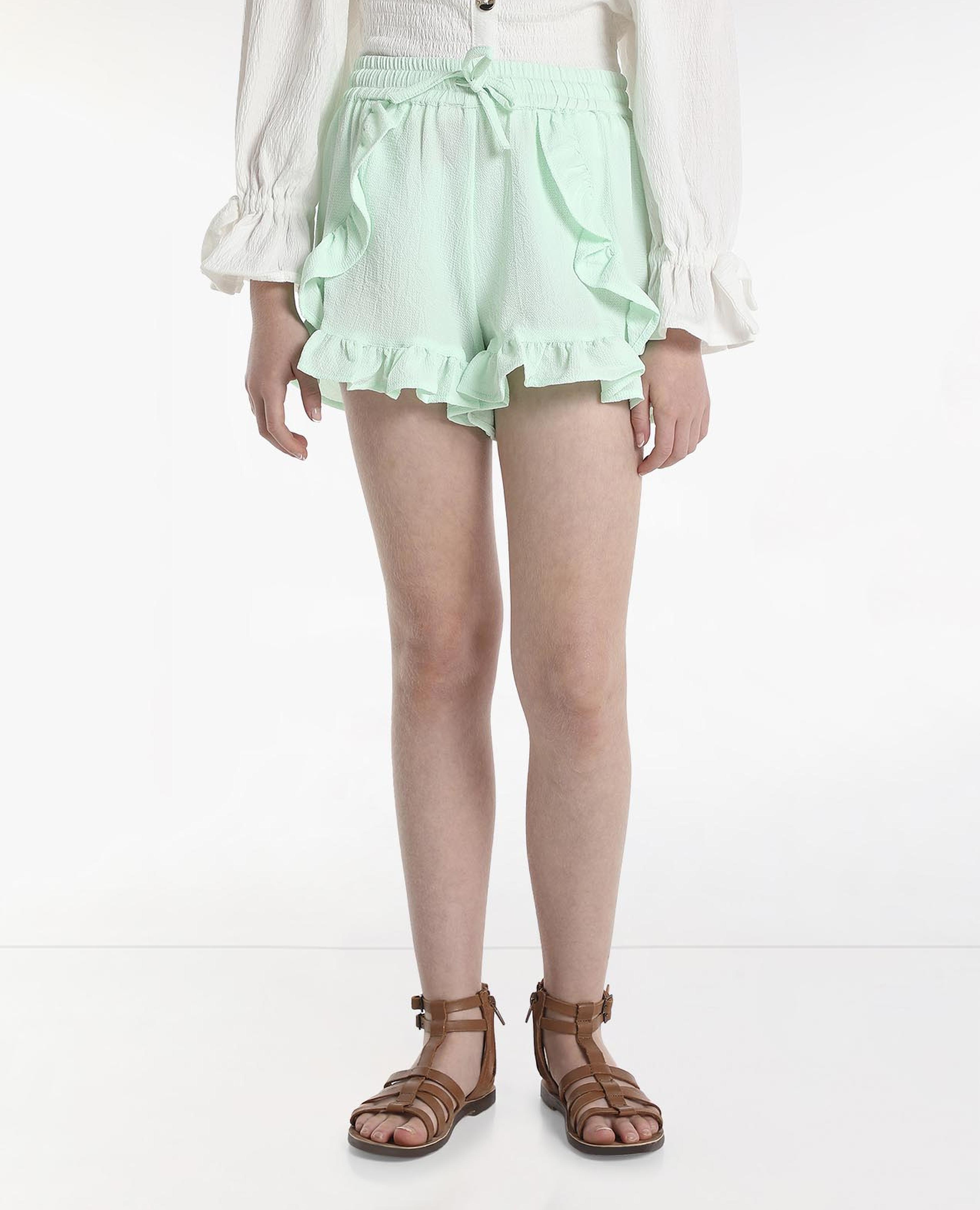 شورت منسوج مكشكش برباط