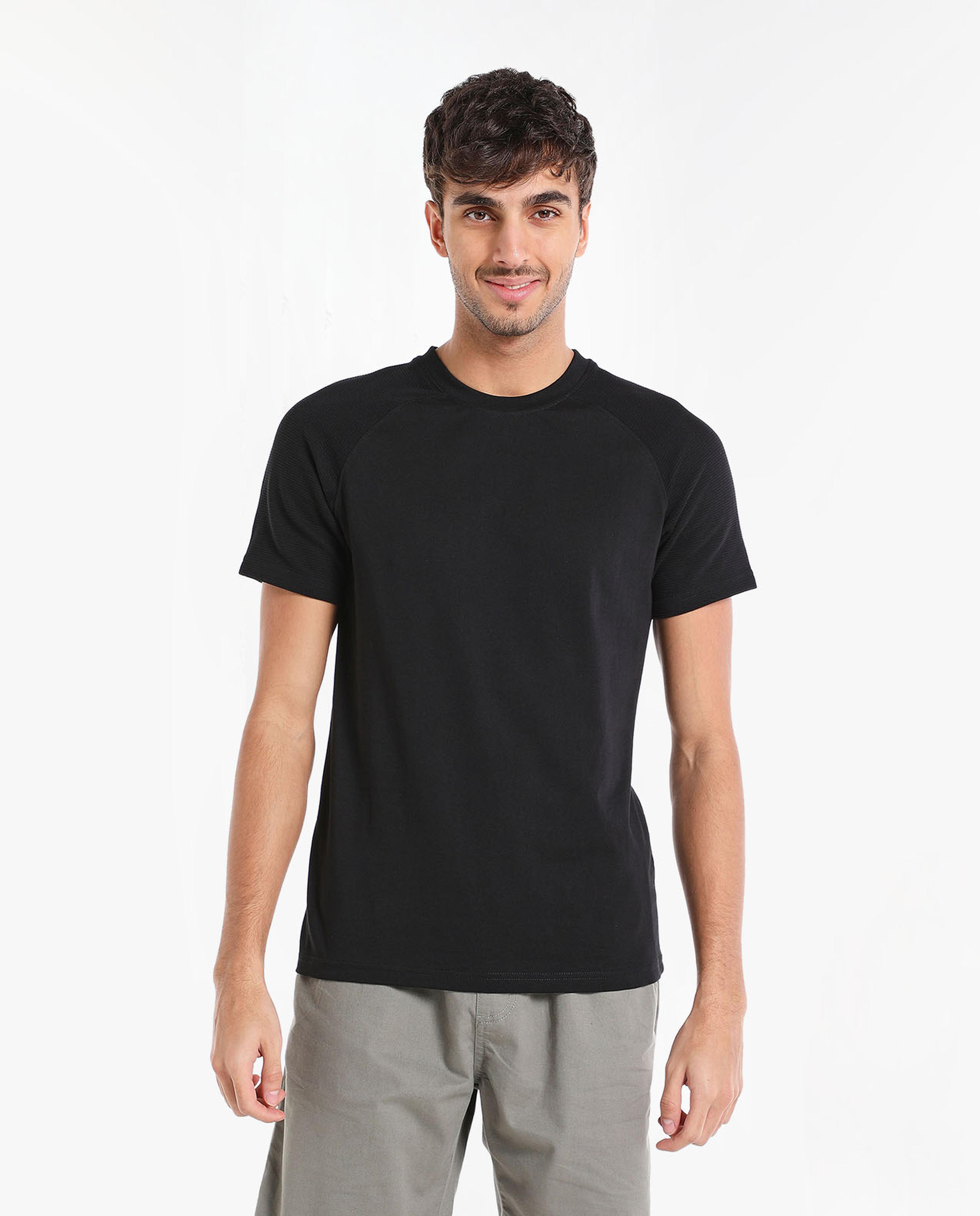 Solid T-Shirt With Round Neck And Long Raglan Sleeves