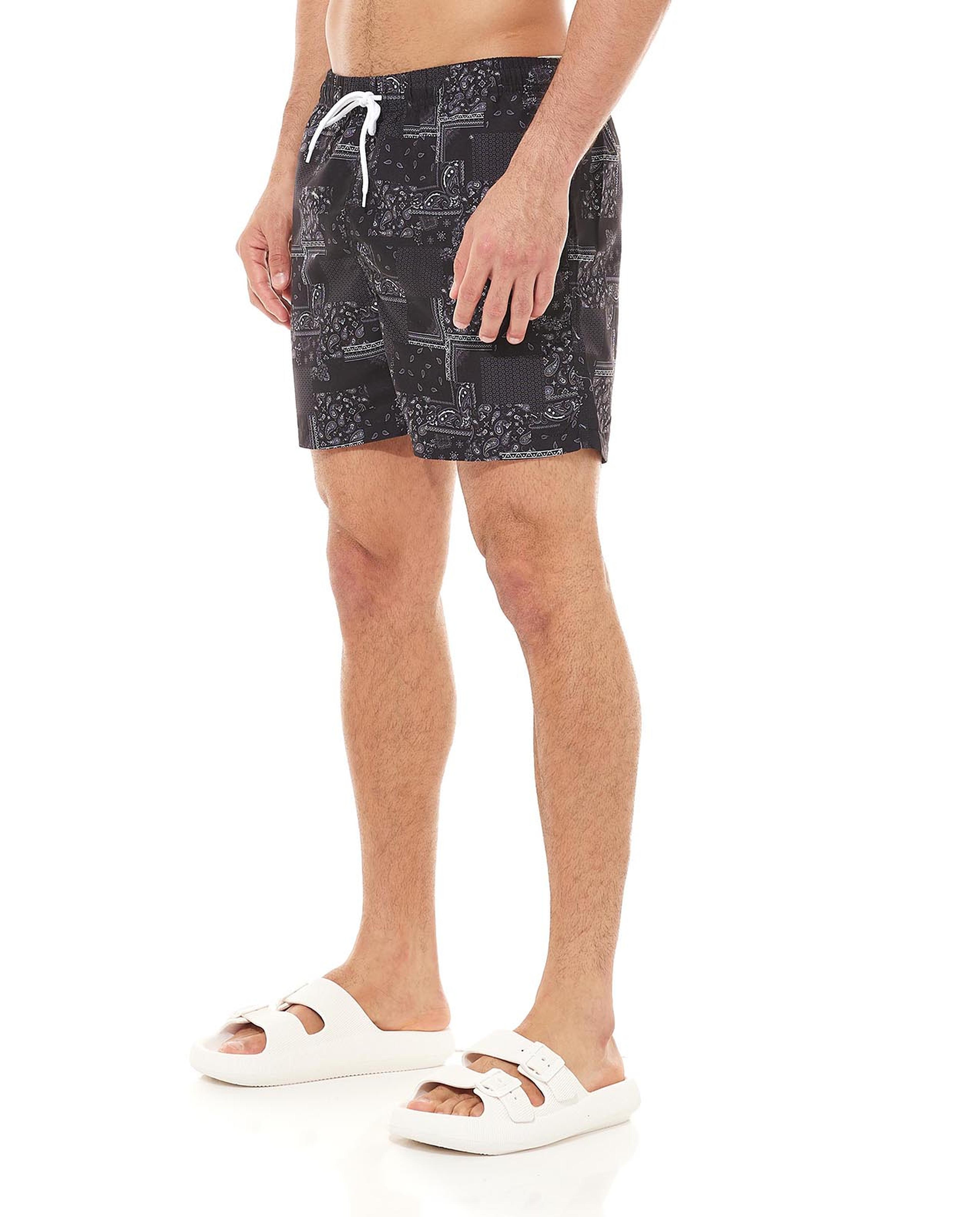 شورت بخصر ربط وبطبعة كاملة