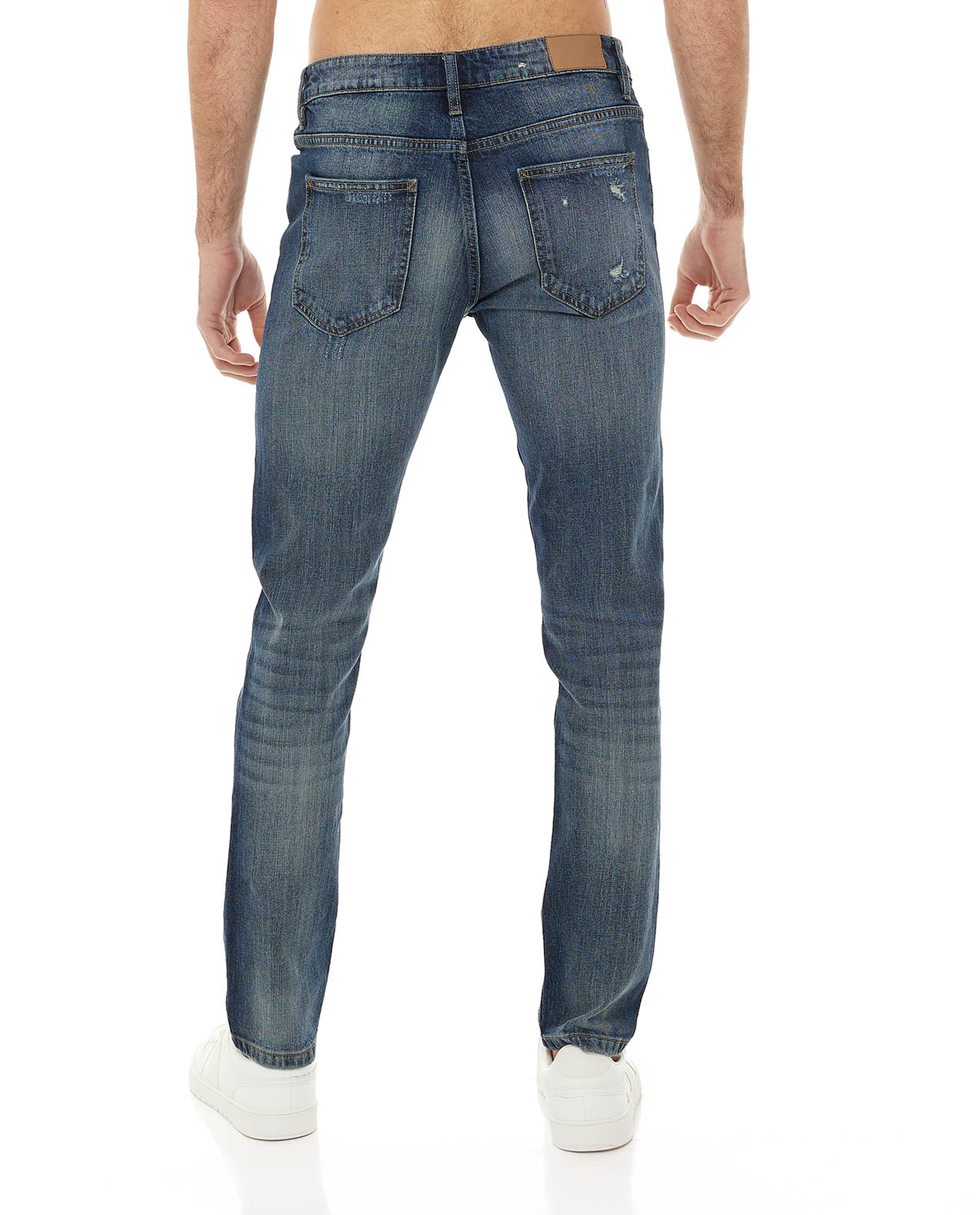 بنطلون جينز ممزق بأزرار