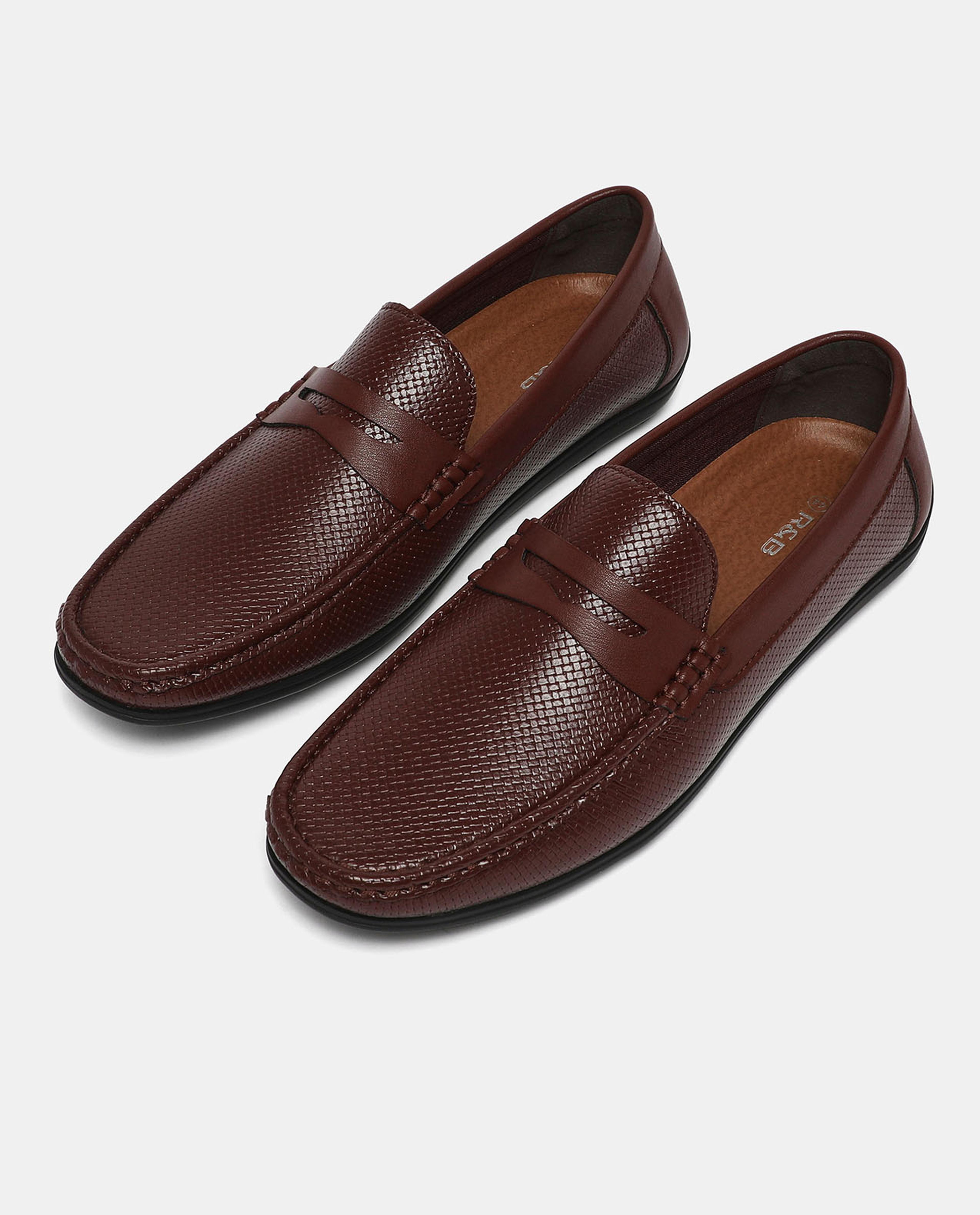 حذاء لوفر رسمي سليب أون