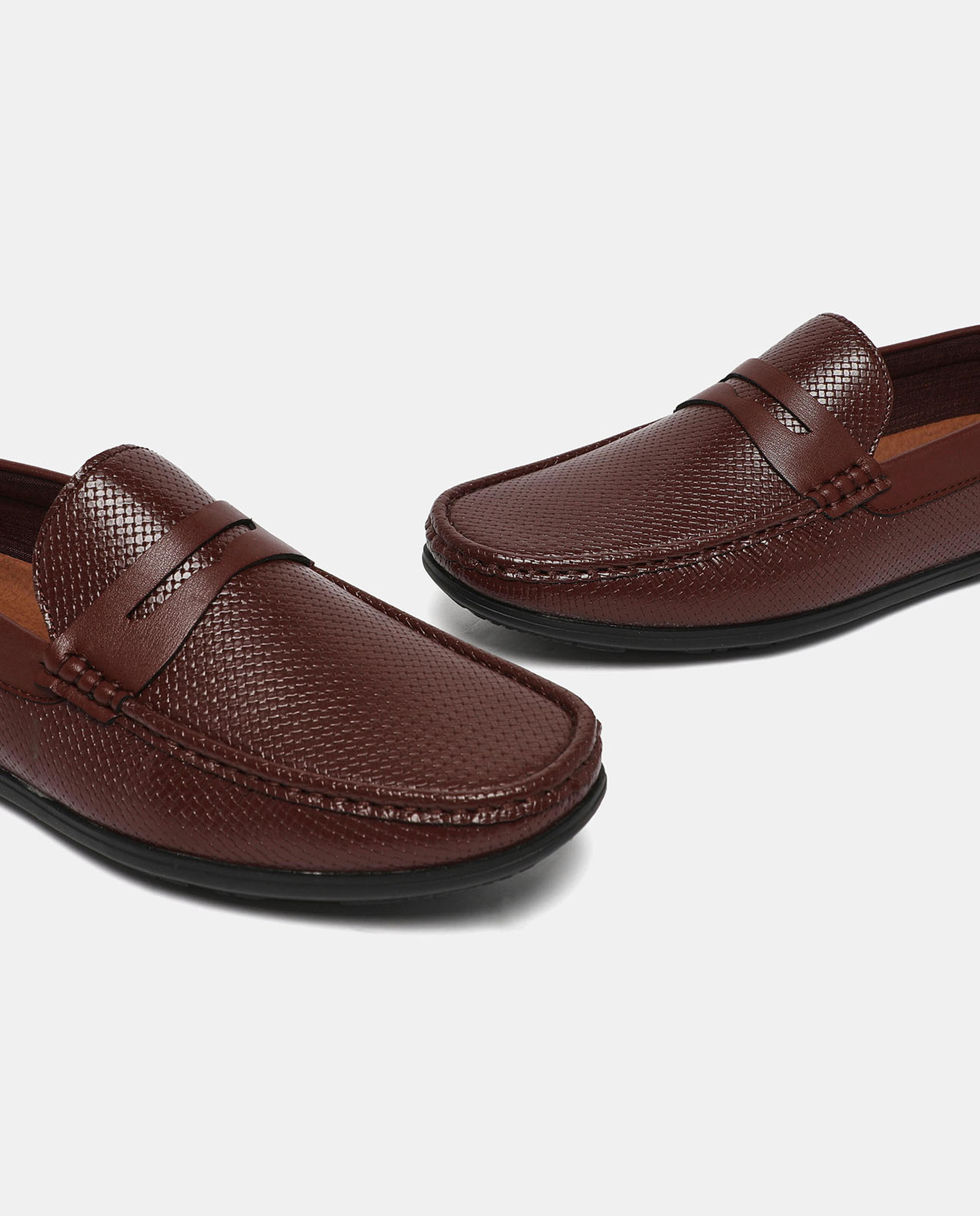 حذاء لوفر رسمي سليب أون