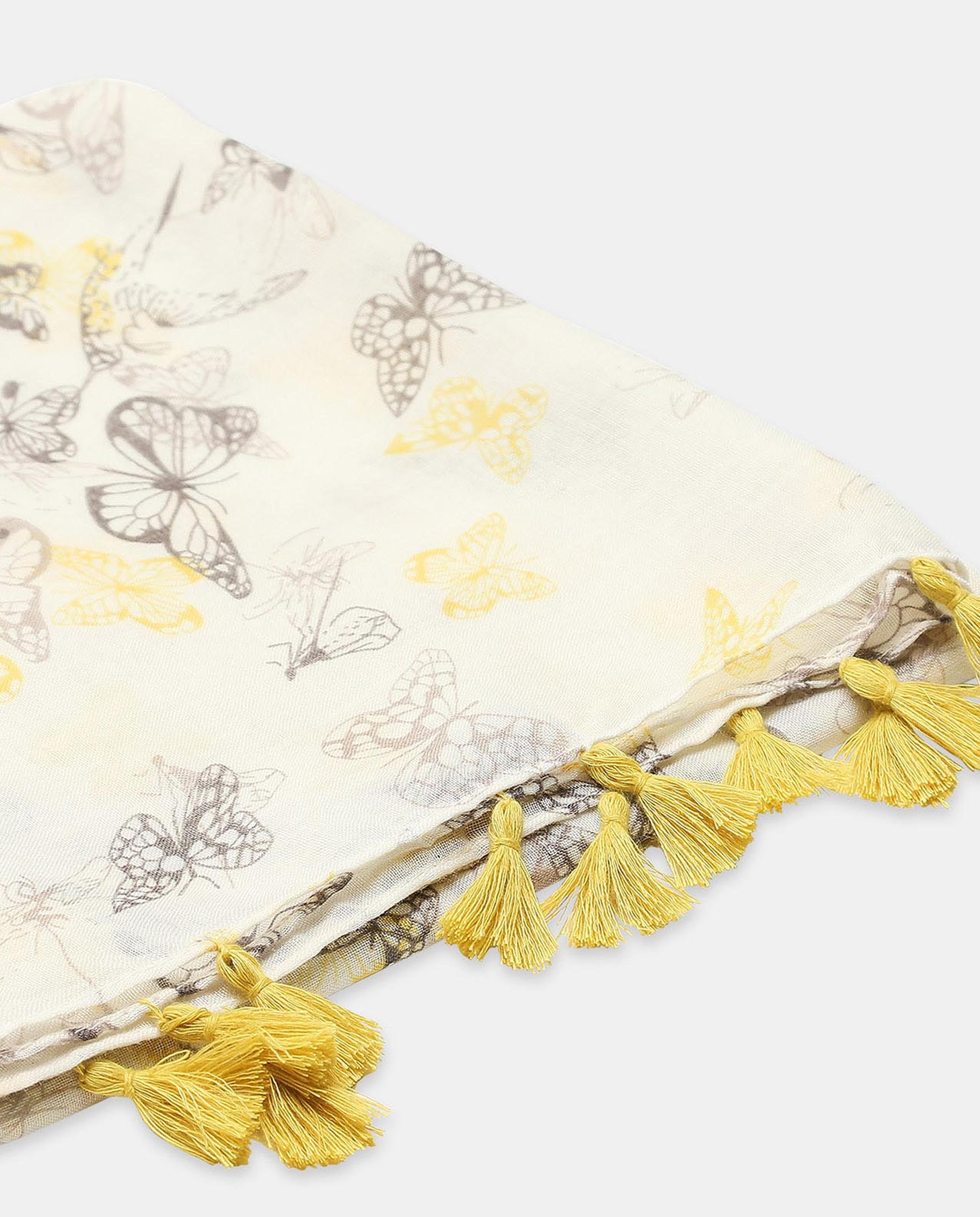 وشاح بطبعة فراشة