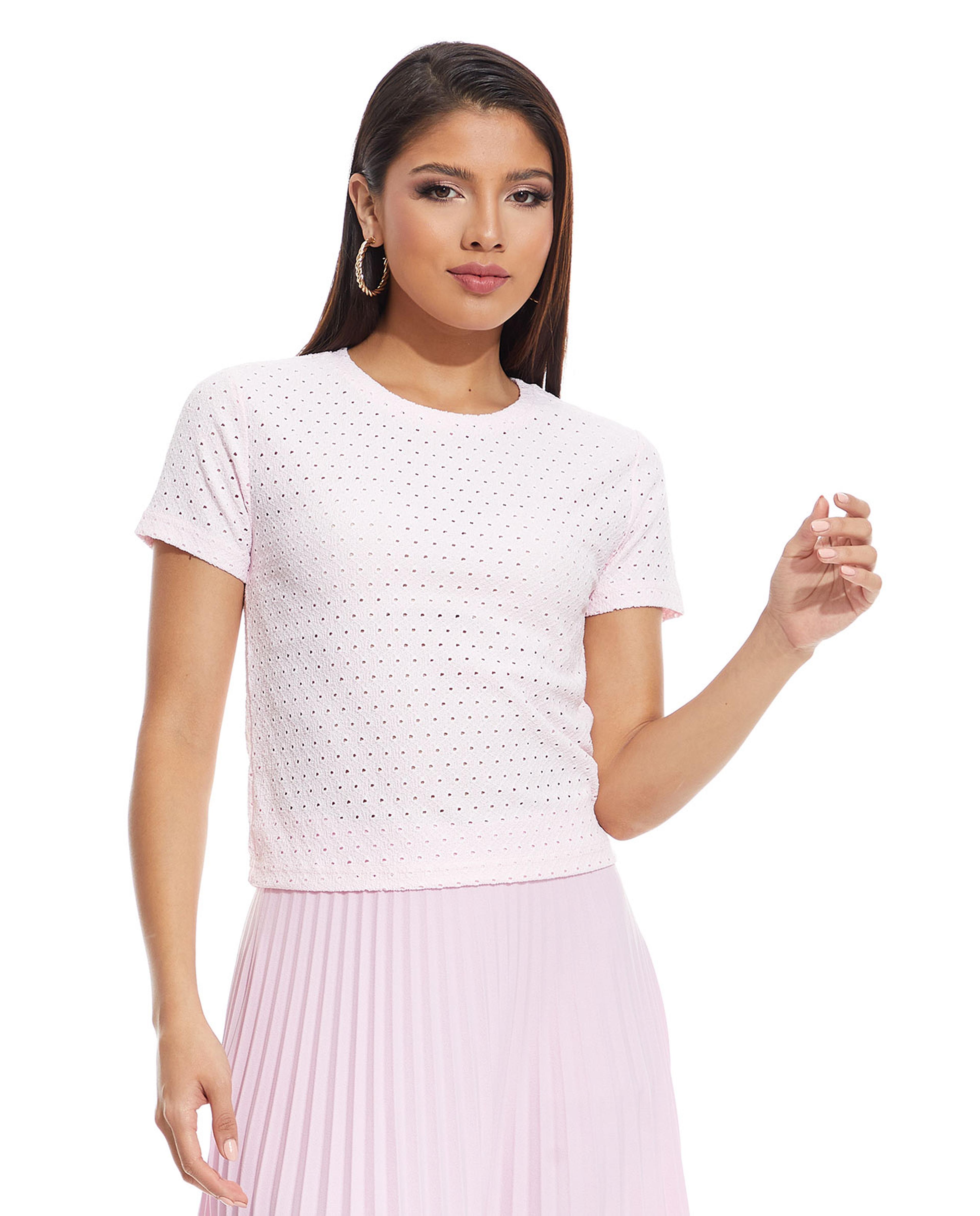 توب بياقة مستديرة وأكمام قصيرة وقصة ليزر