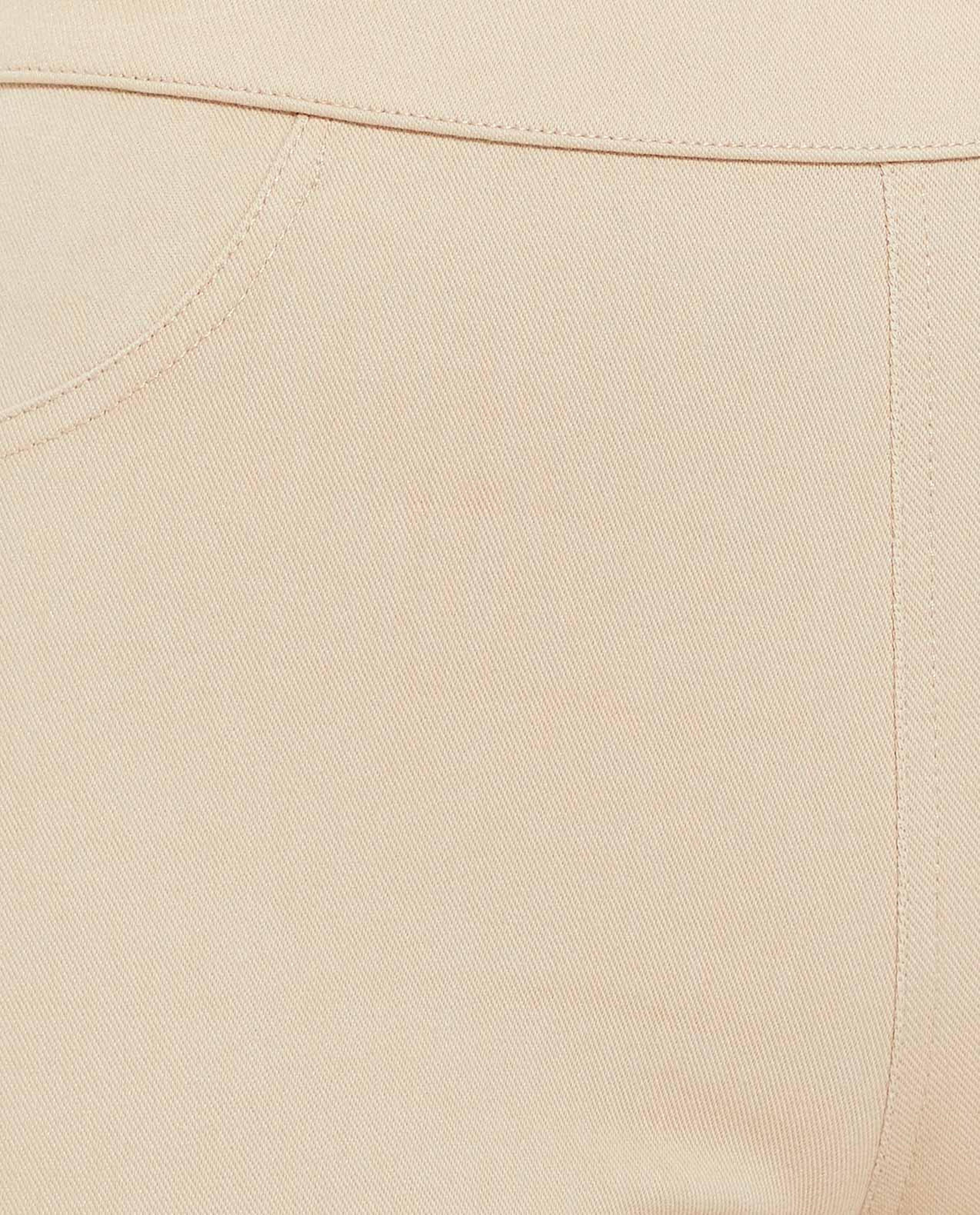 ليقينز برباط