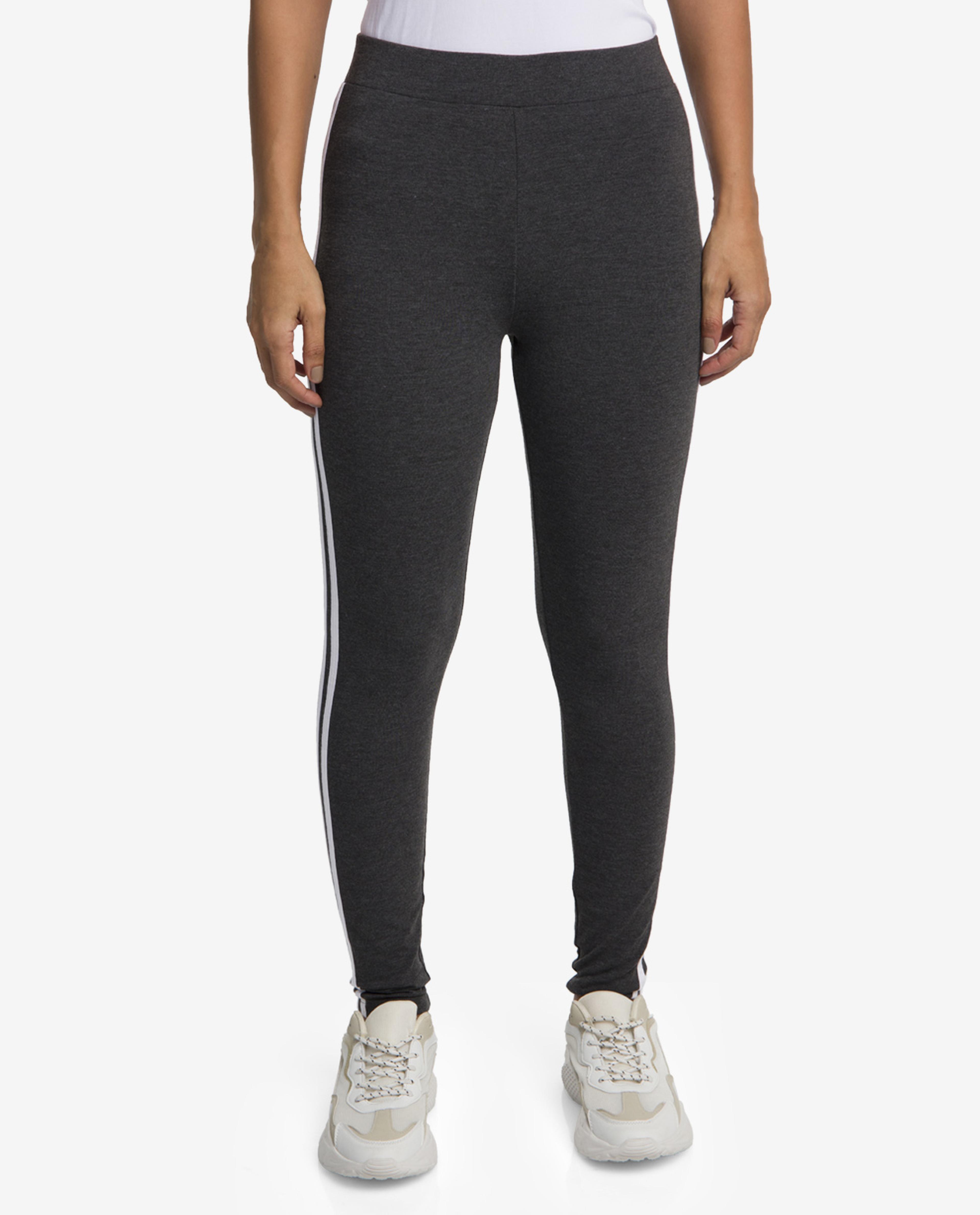 لقينز مخطط وباللون الرمادي من