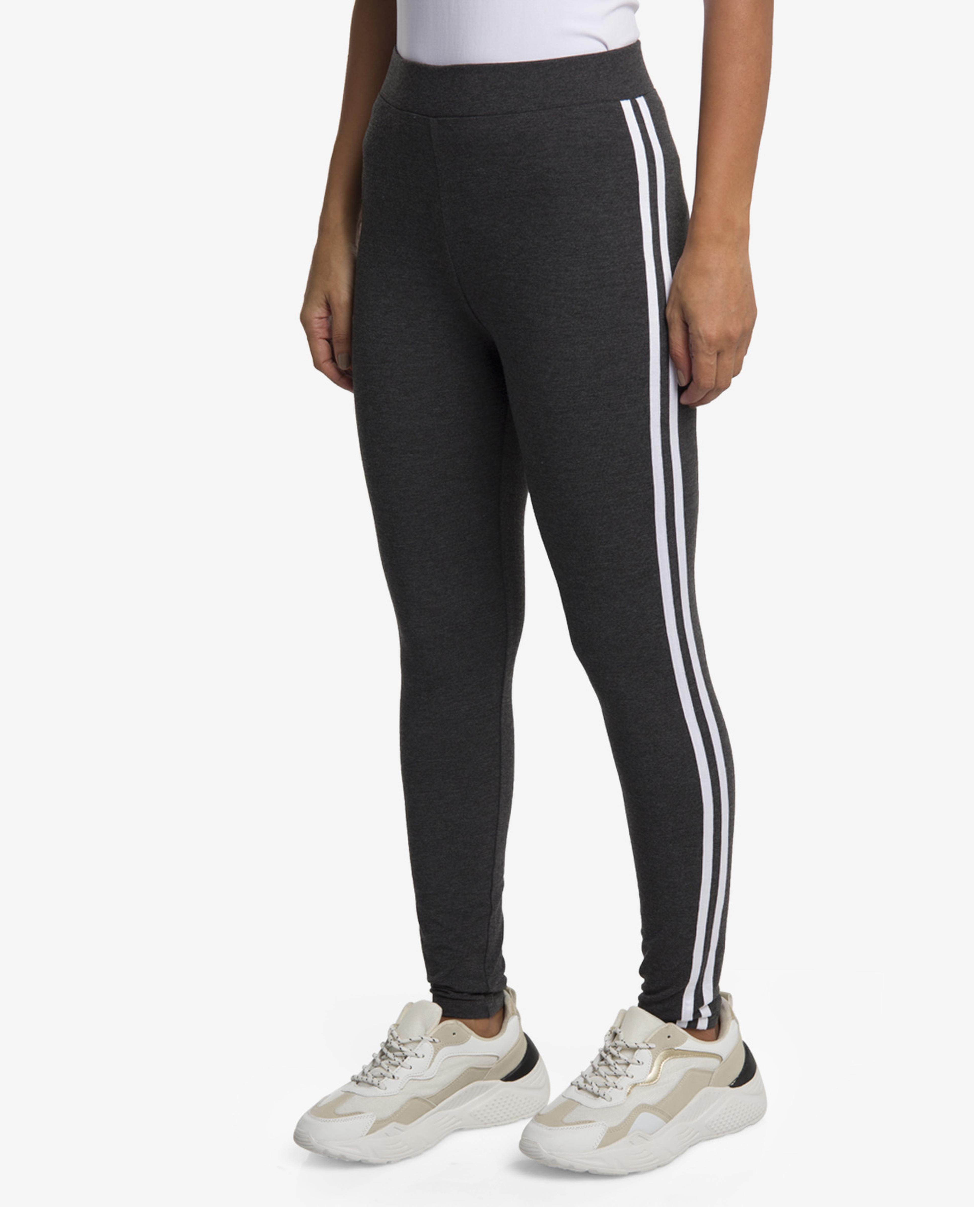 لقينز مخطط وباللون الرمادي من