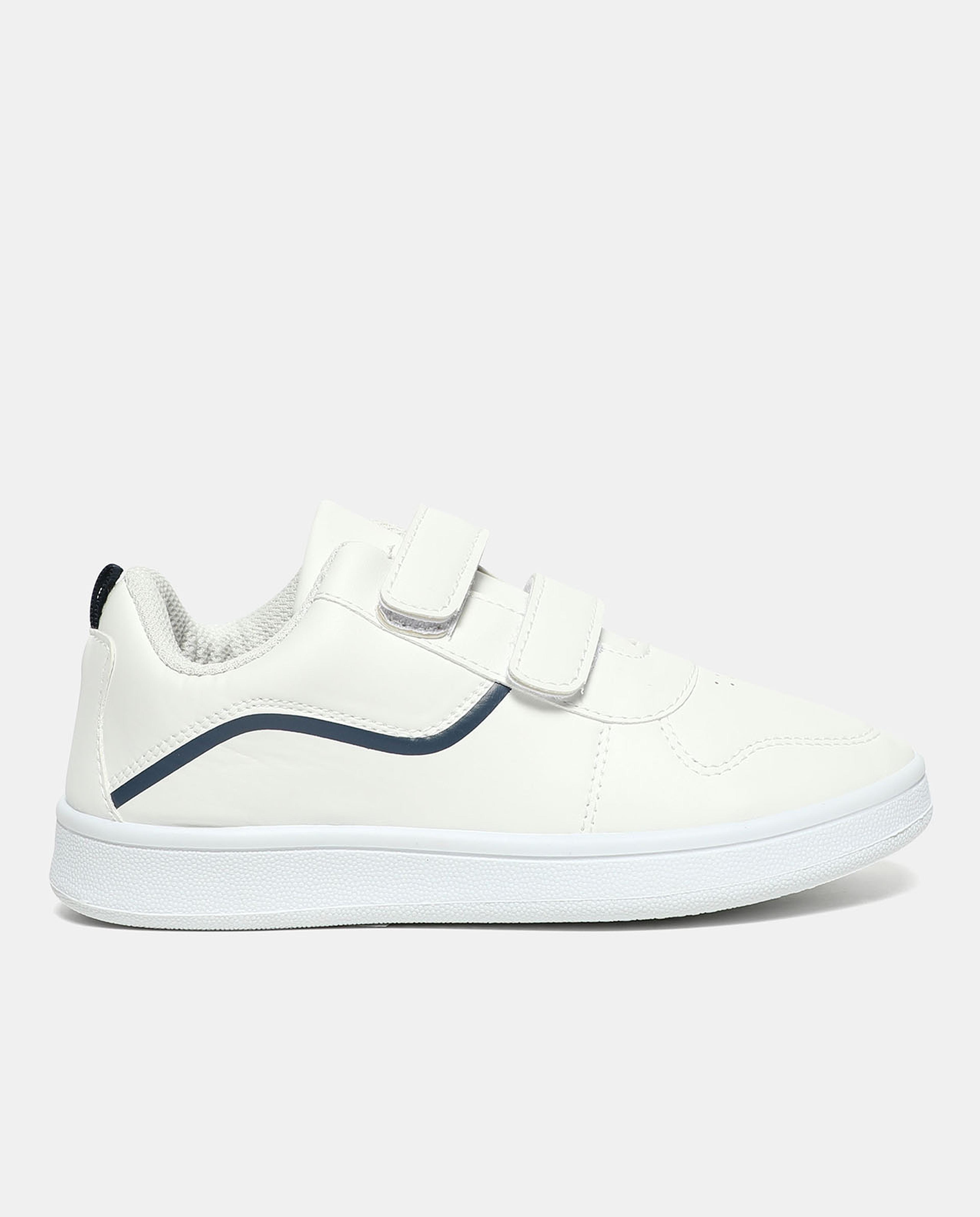 حذاء سنيكرز بفيلكرو