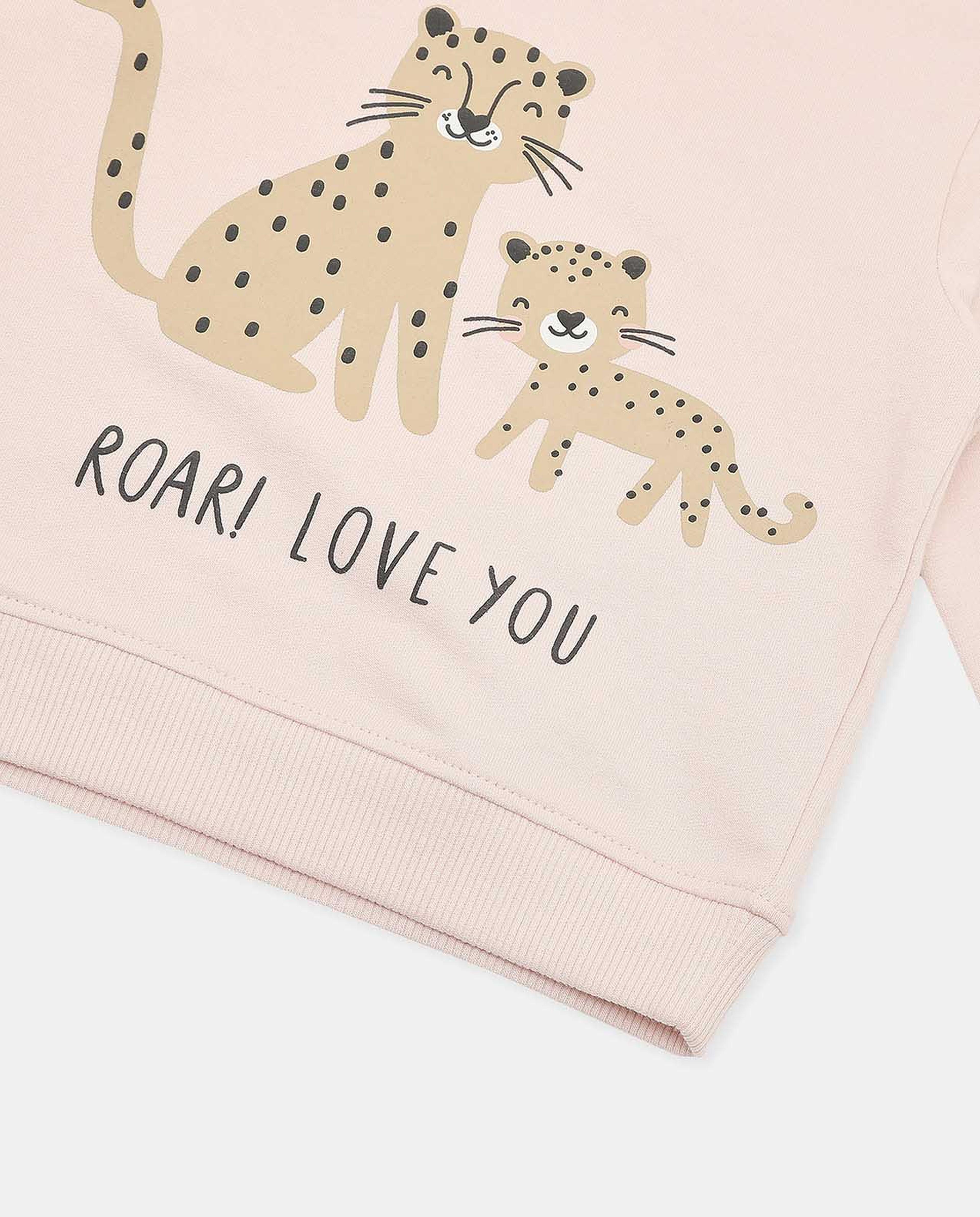 سويتشيرت بياقة مستديرة وأكمام طويلة وبطبعة