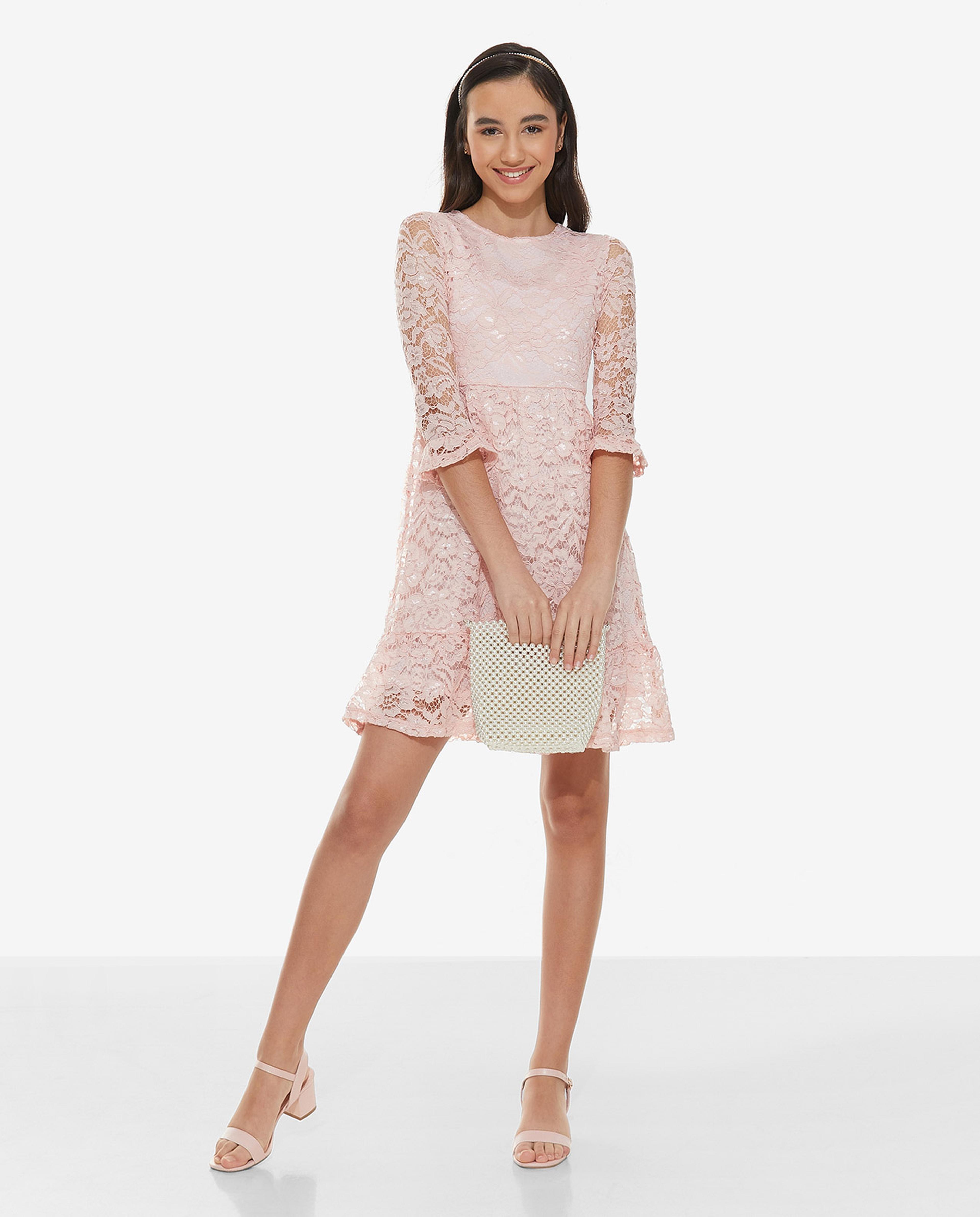 فستان مكشكش