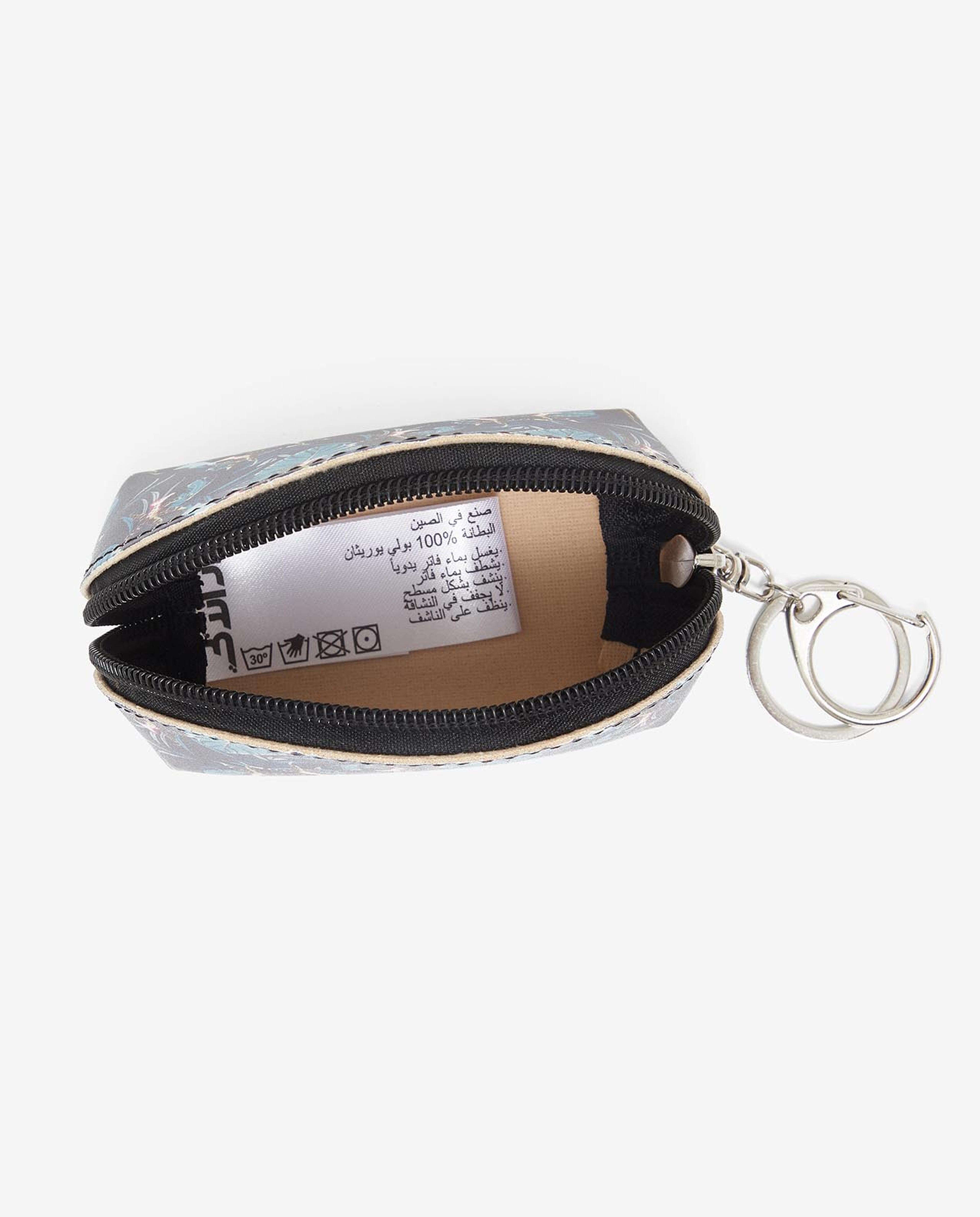 باوتش بطبعة زهور