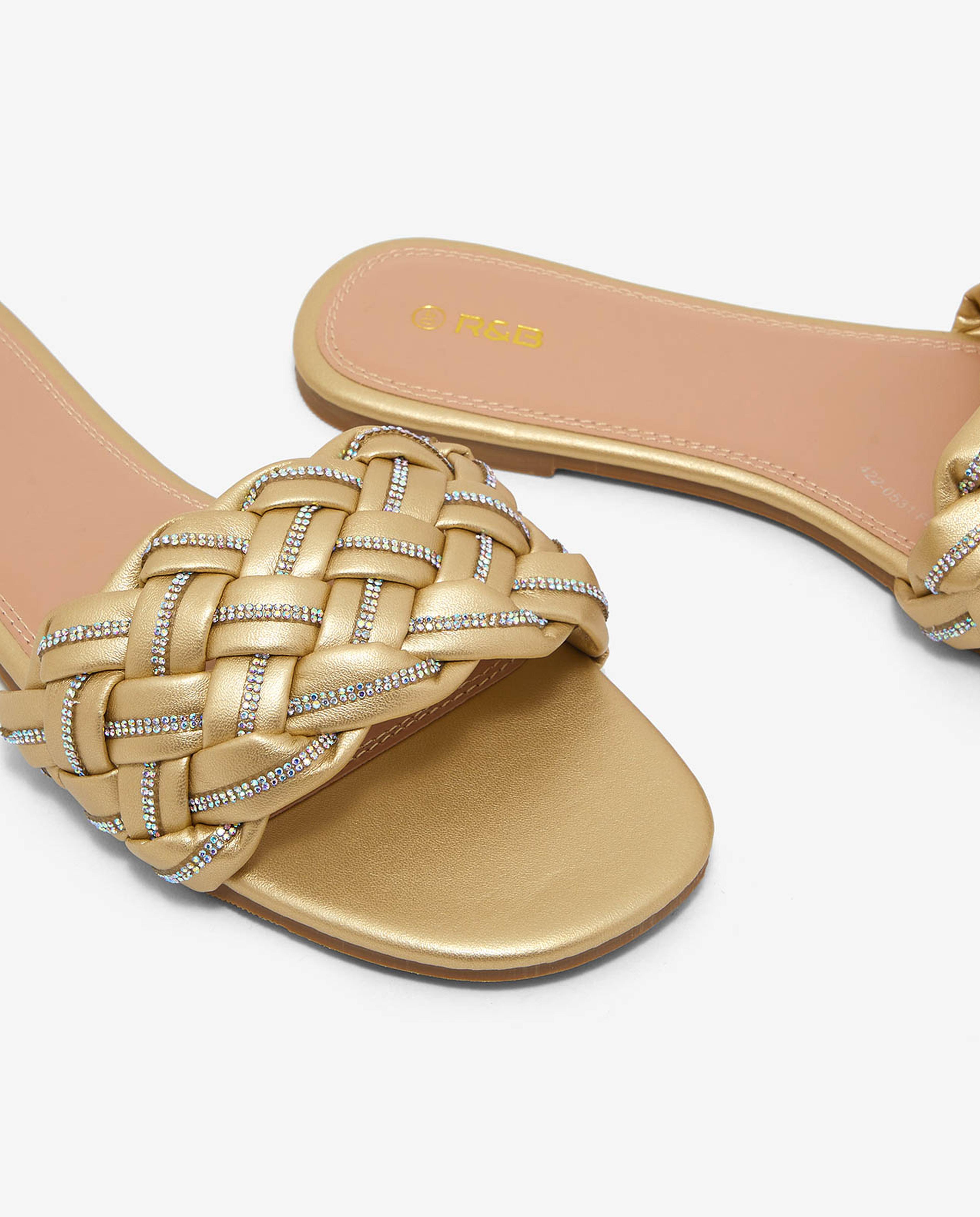 صندل بمقدمة مفتوحة