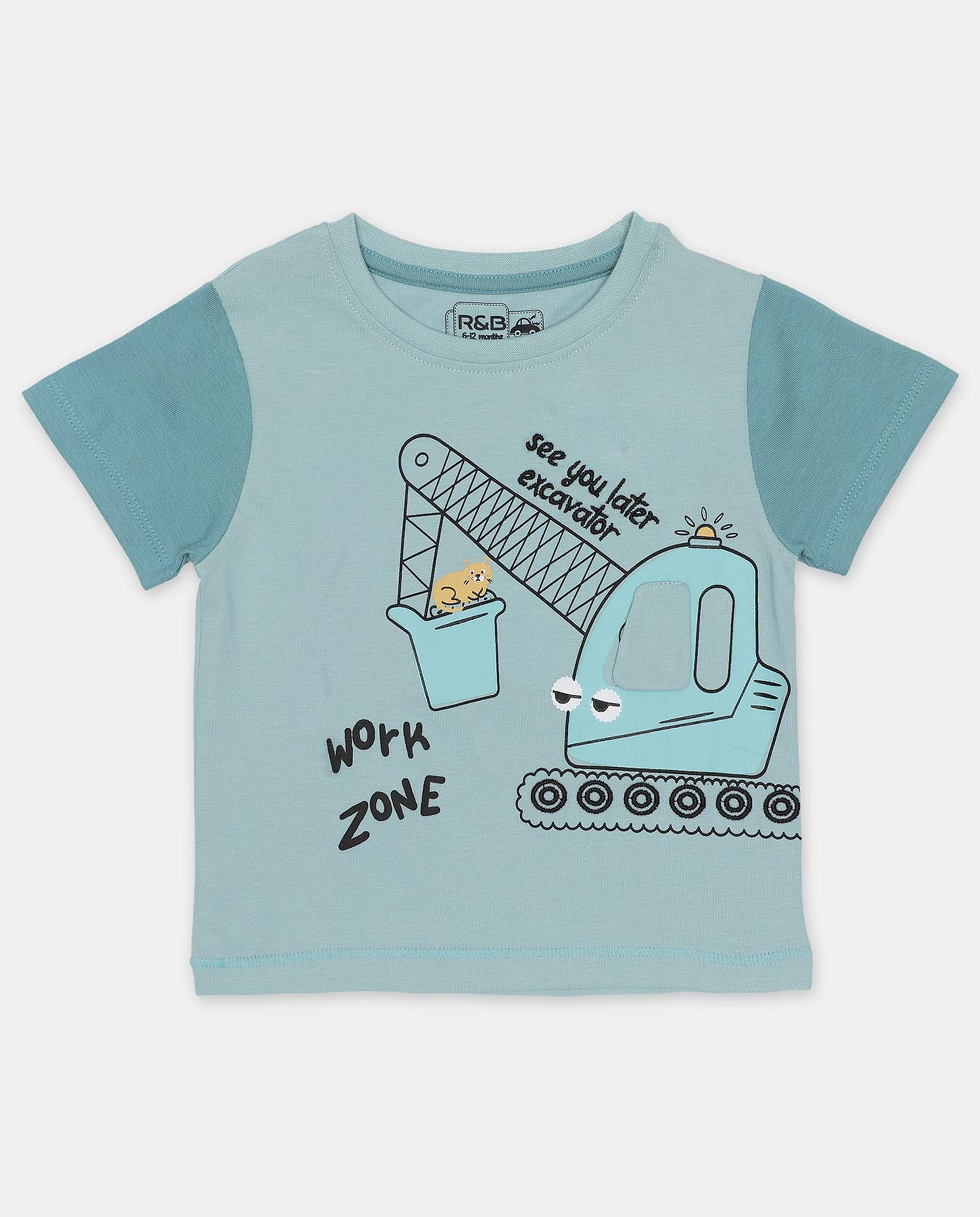 تيشيرت بطبعة بلون أسود