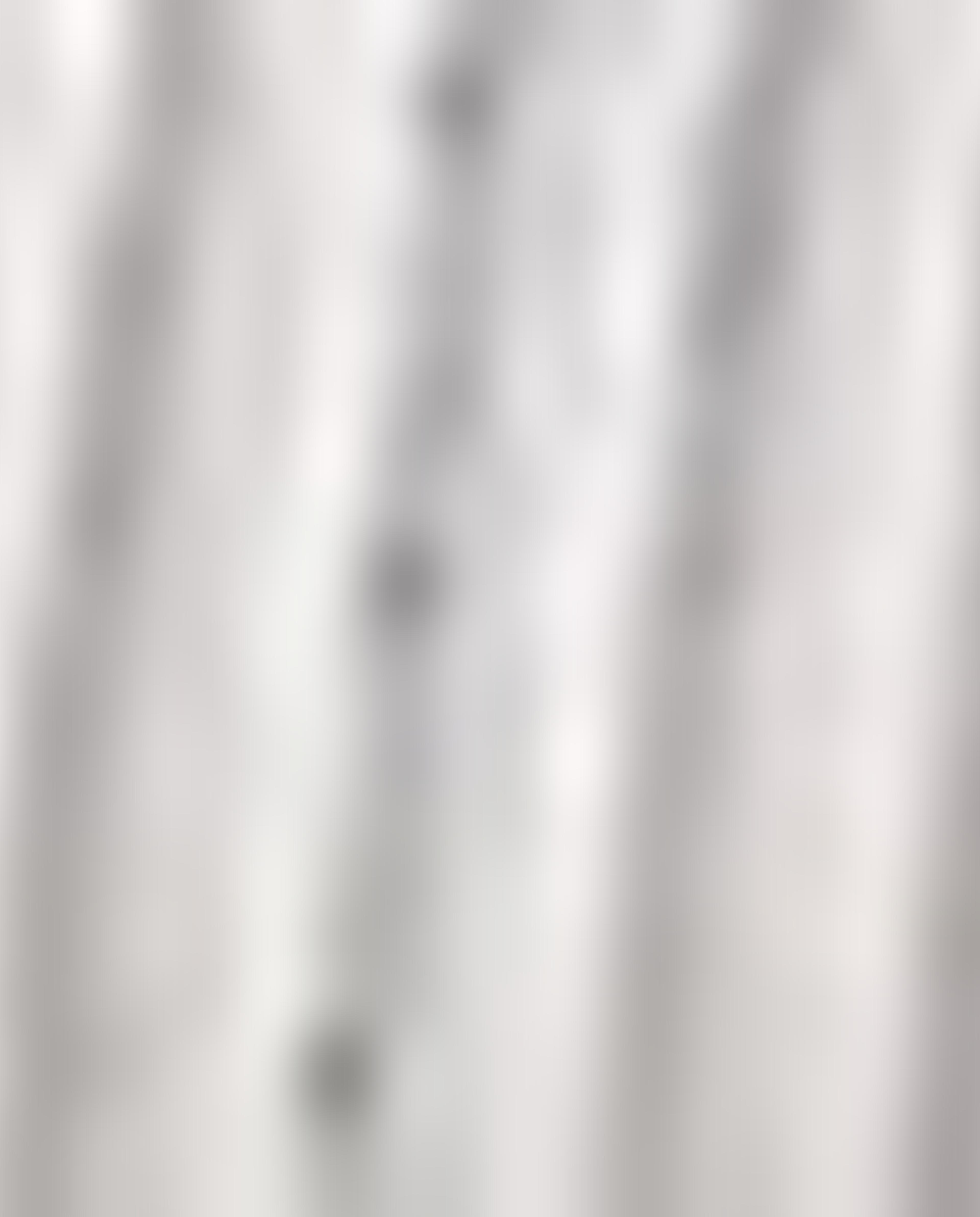 قميص مخطط بأكمام طويلة وياقة كلاسيك