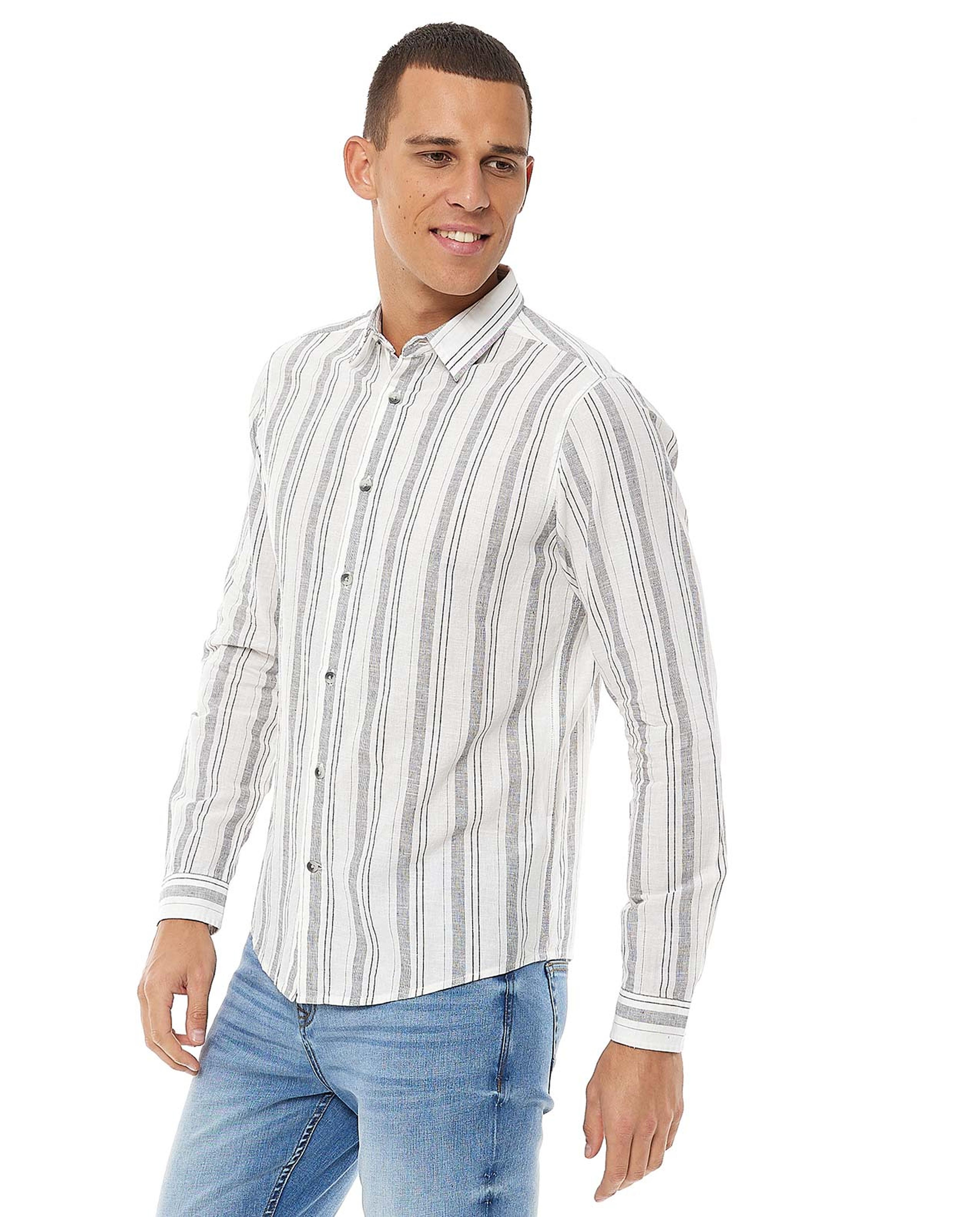 قميص مخطط بأكمام طويلة وياقة كلاسيك