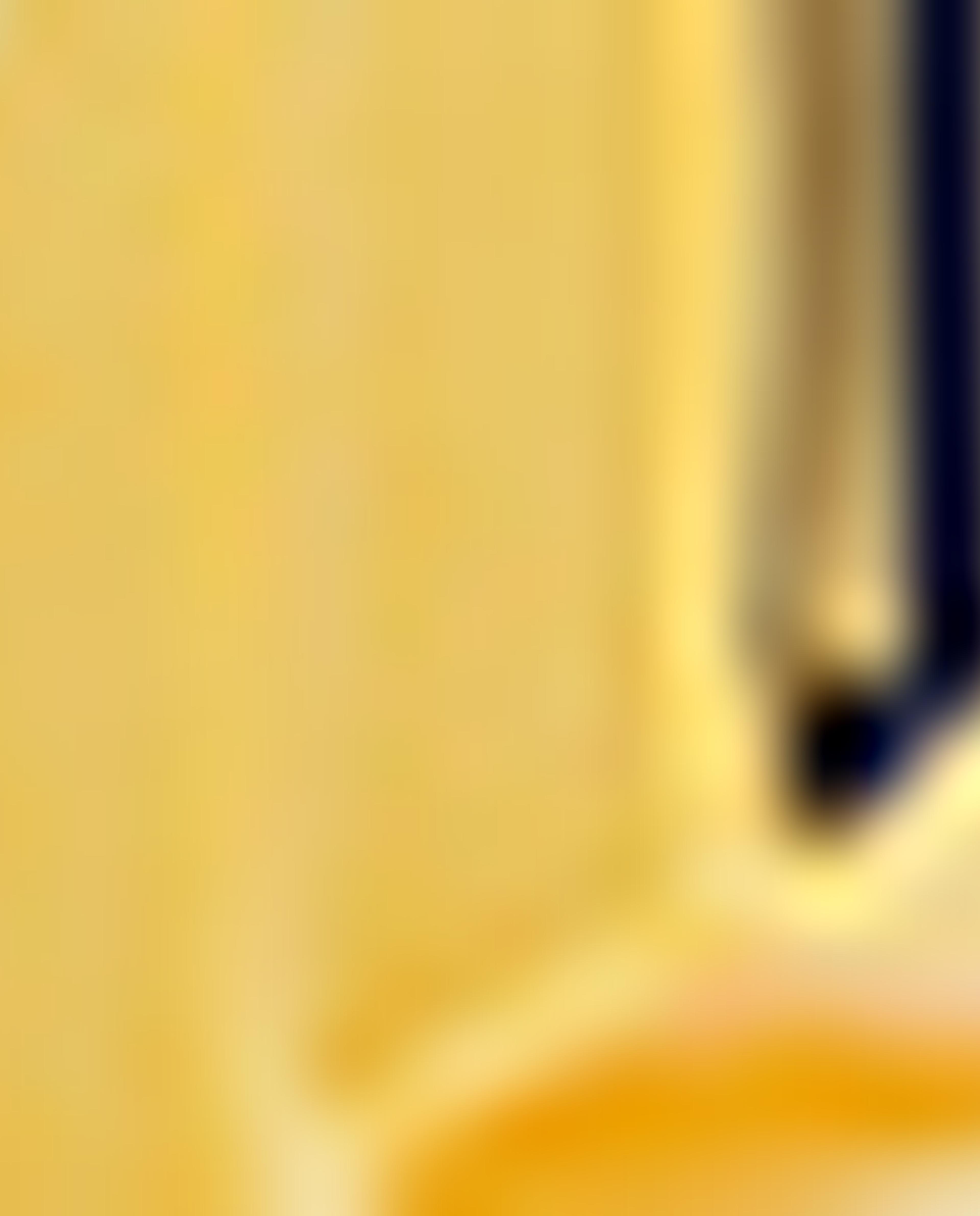 سلسلة مفاتيح بتصميم سيارة فينتيج