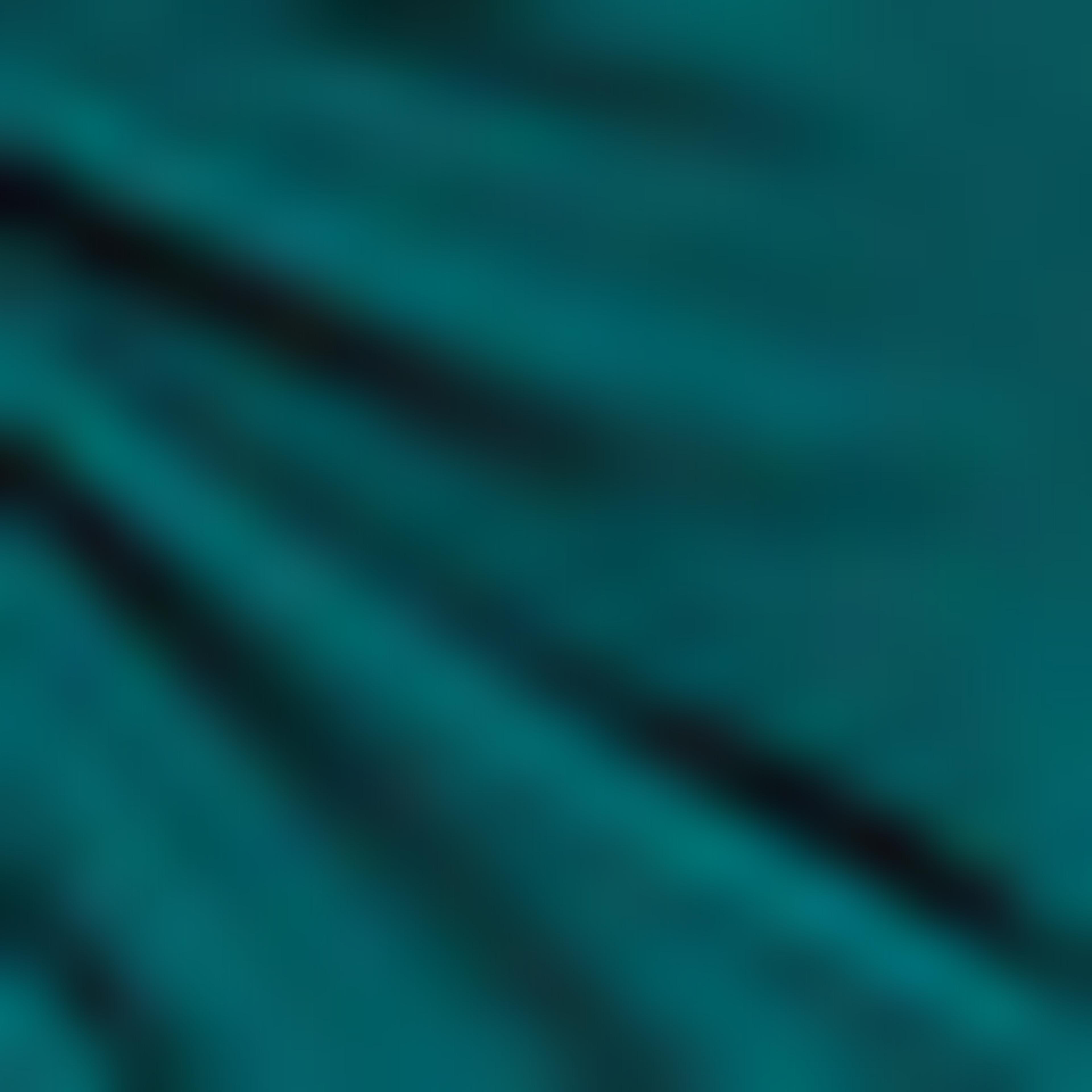 توب قصير بياقة قميص ورباط