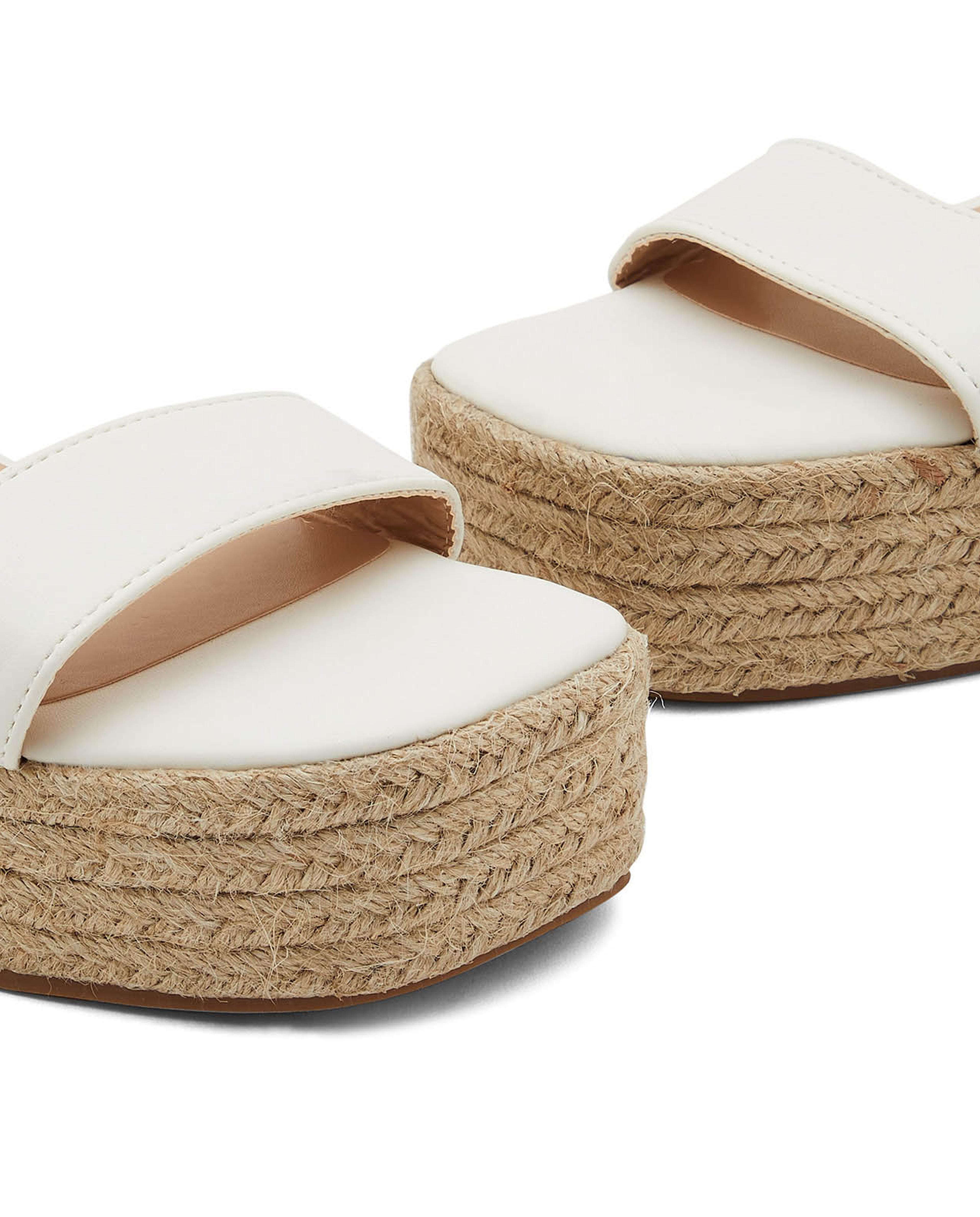 حذاء رباط الكاحل