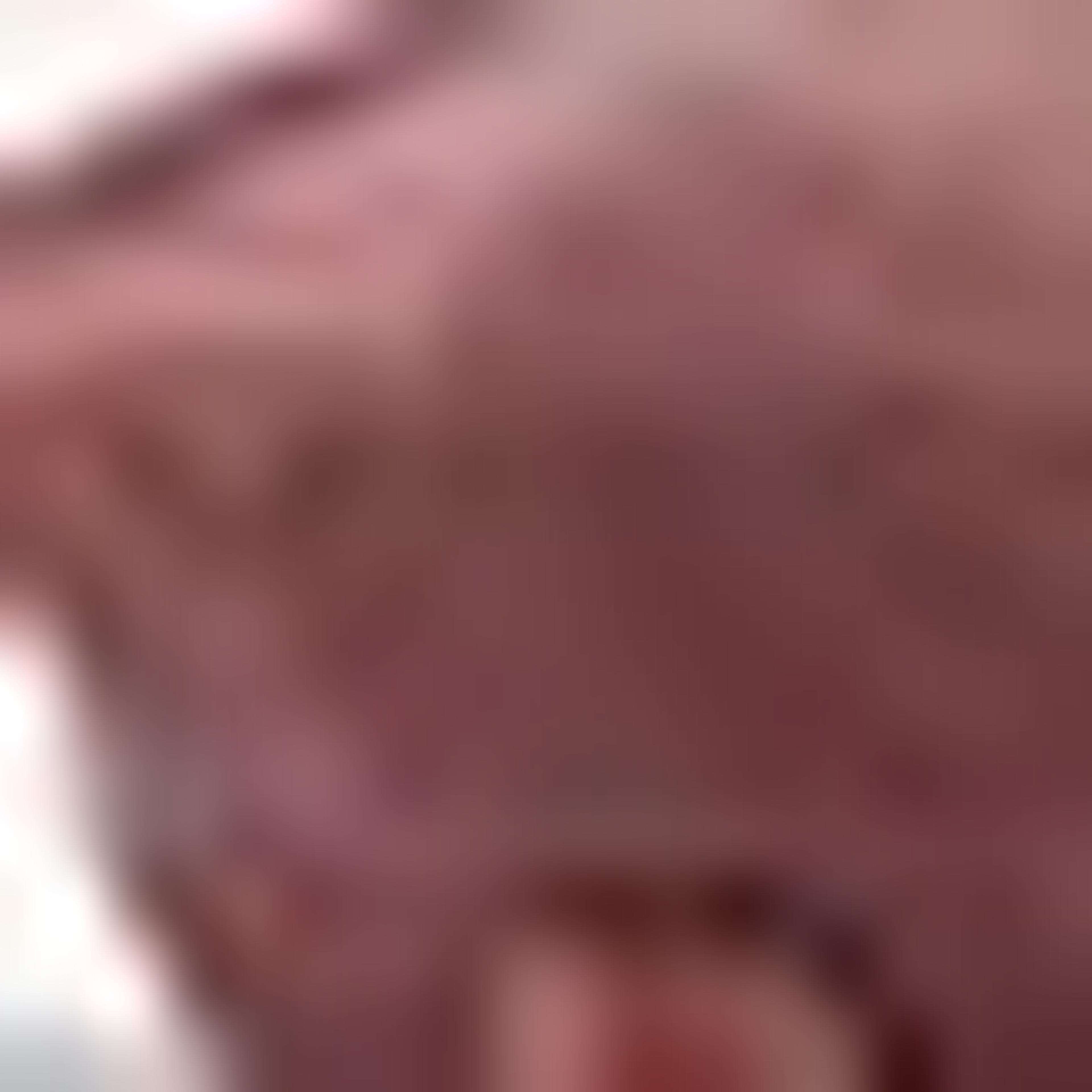 بقبعة بيريه شتوية كستنائي من