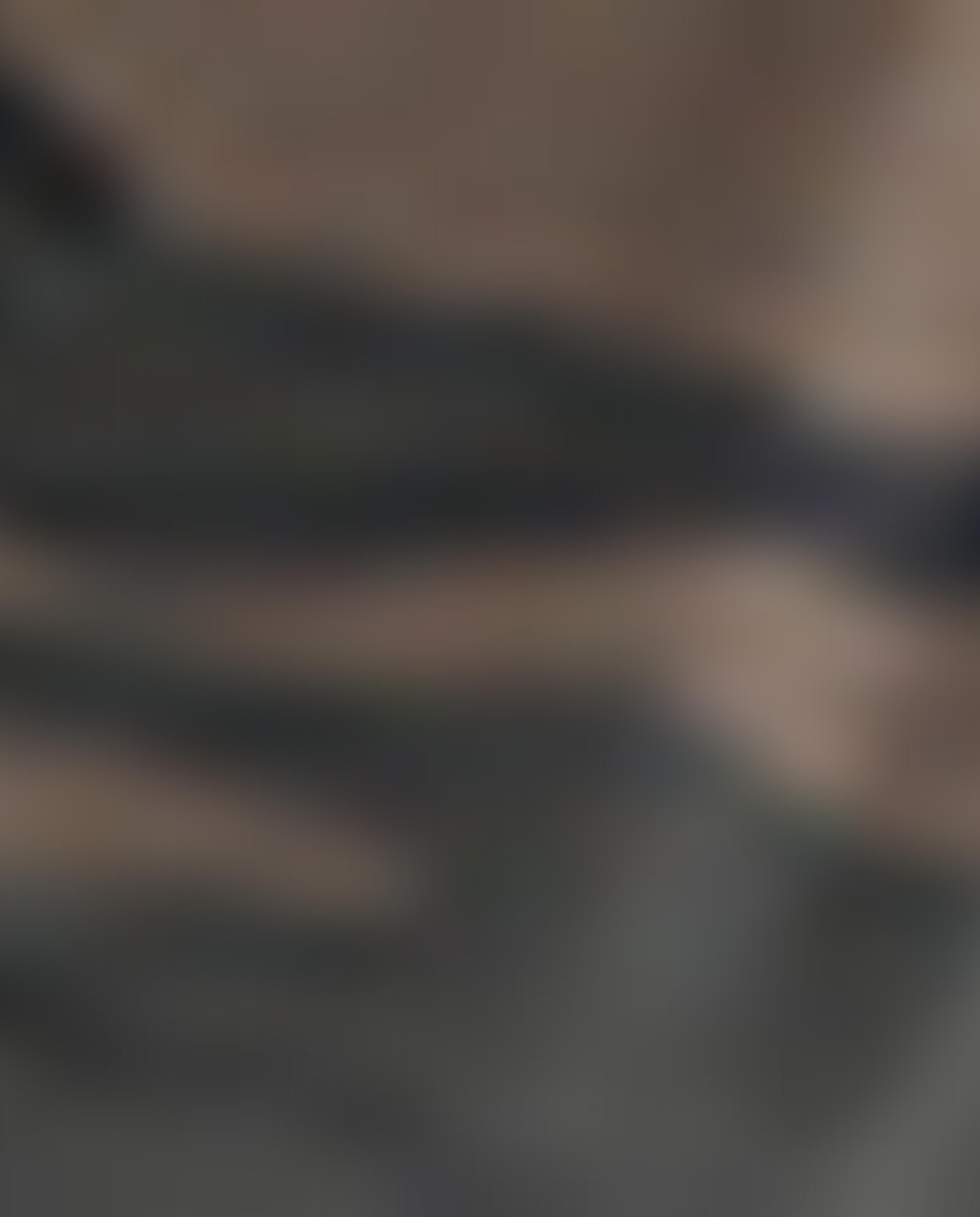 توب رياضي بوليستر بلون أخضر من