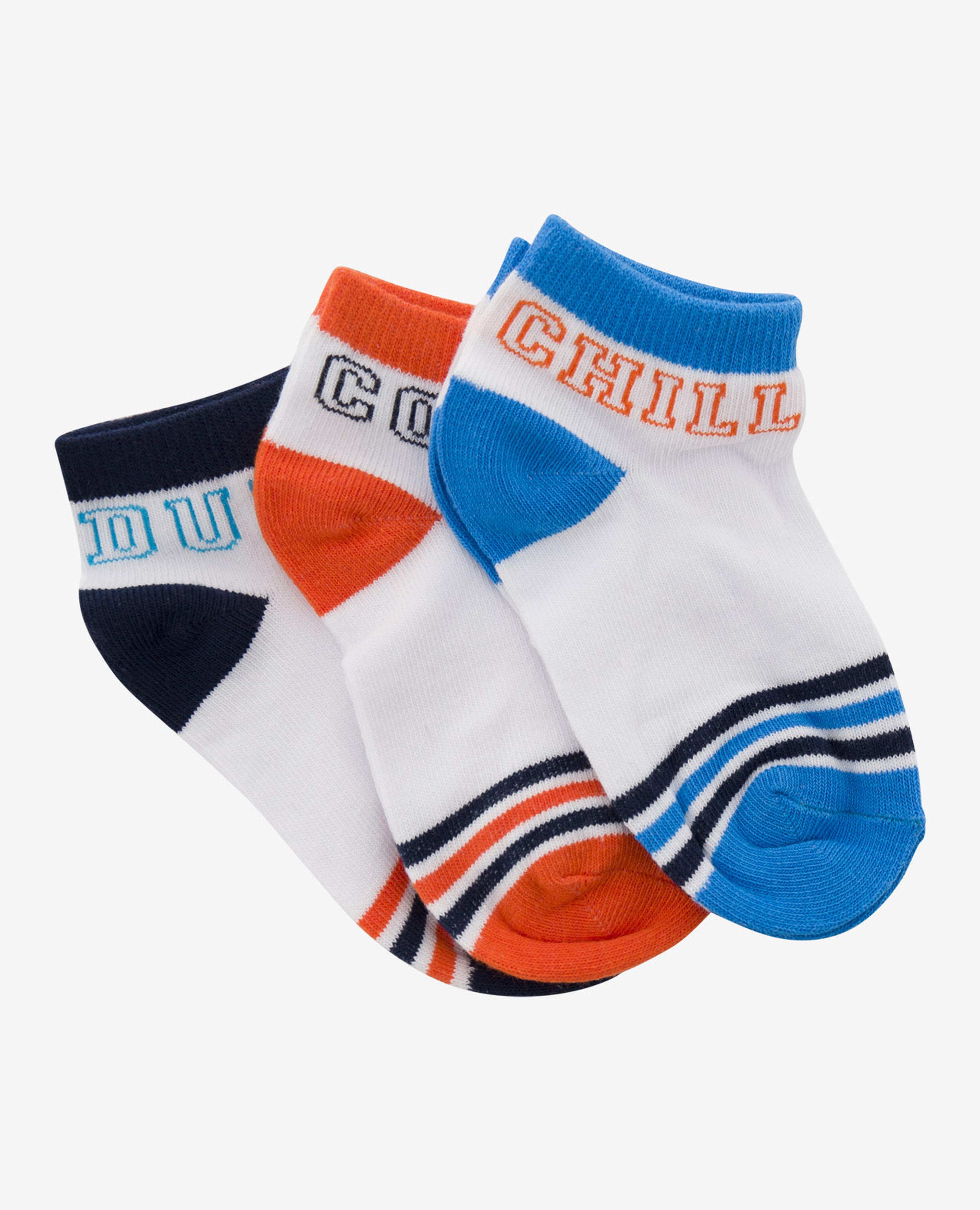 مجموعة جوارب للكاحل بألوان متعددة  من (3 قطع)