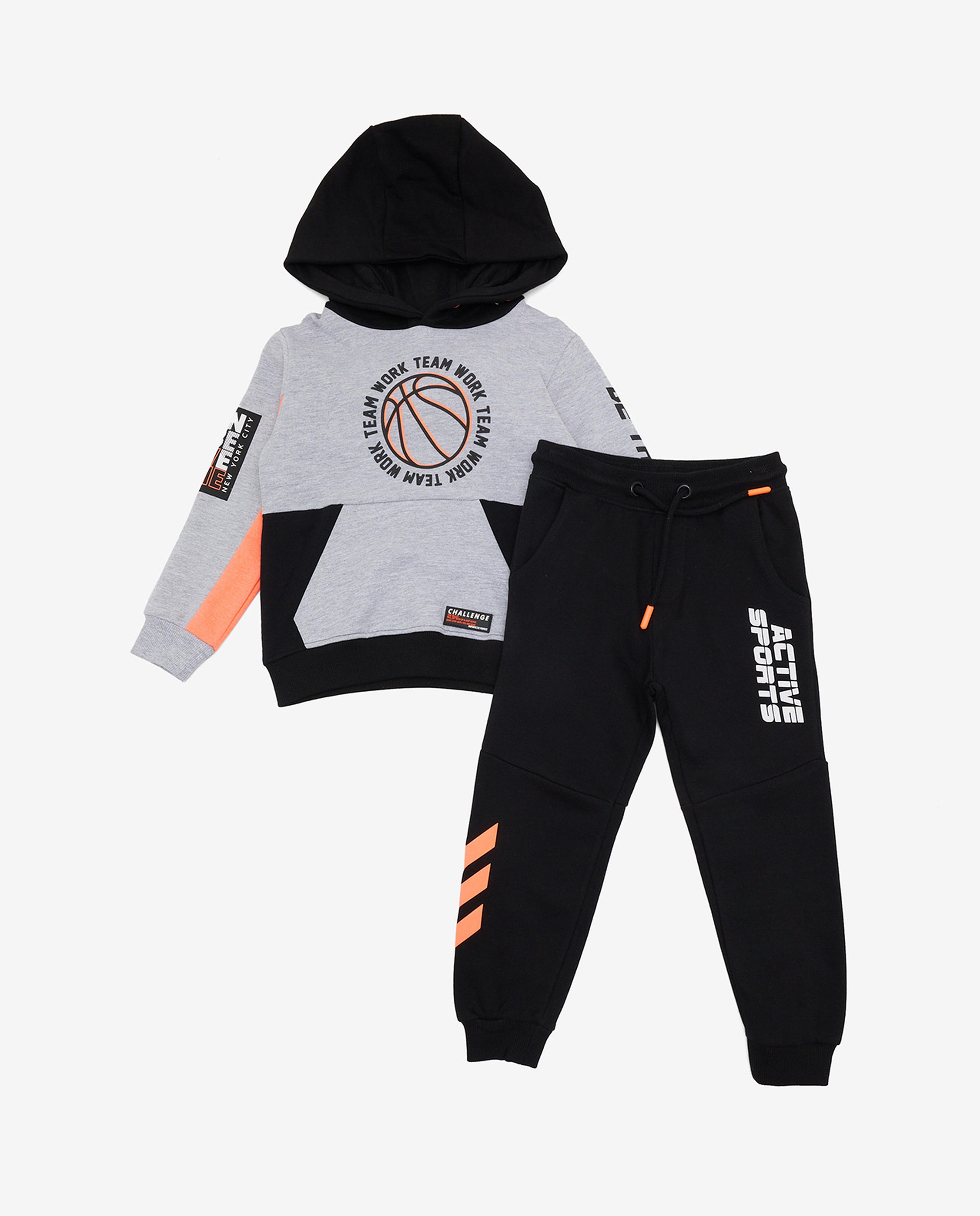 طقم ملابس بهودي متباين الألوان