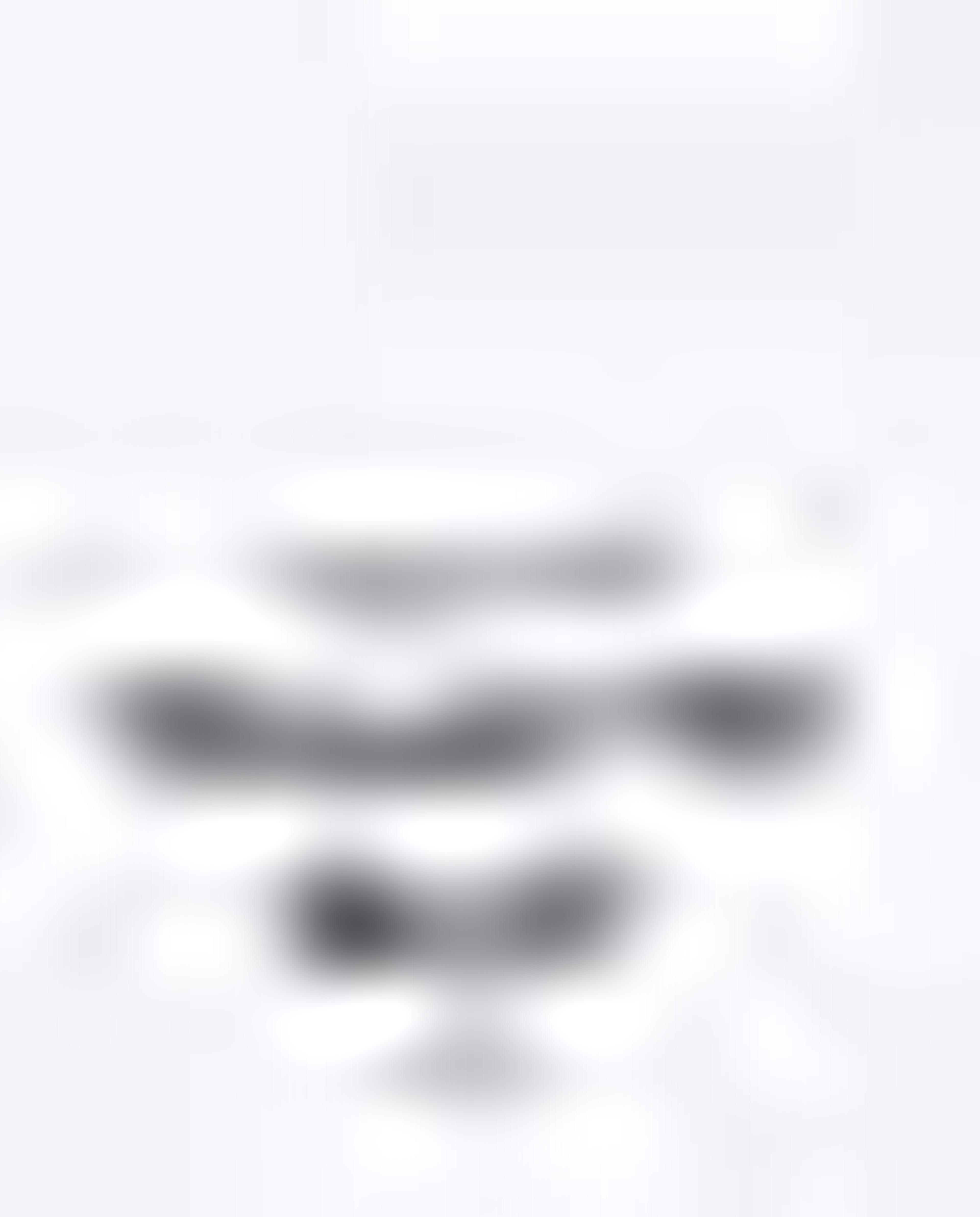 تيشيرت بياقة دائرية وأكمام قصيرة وبطبعة