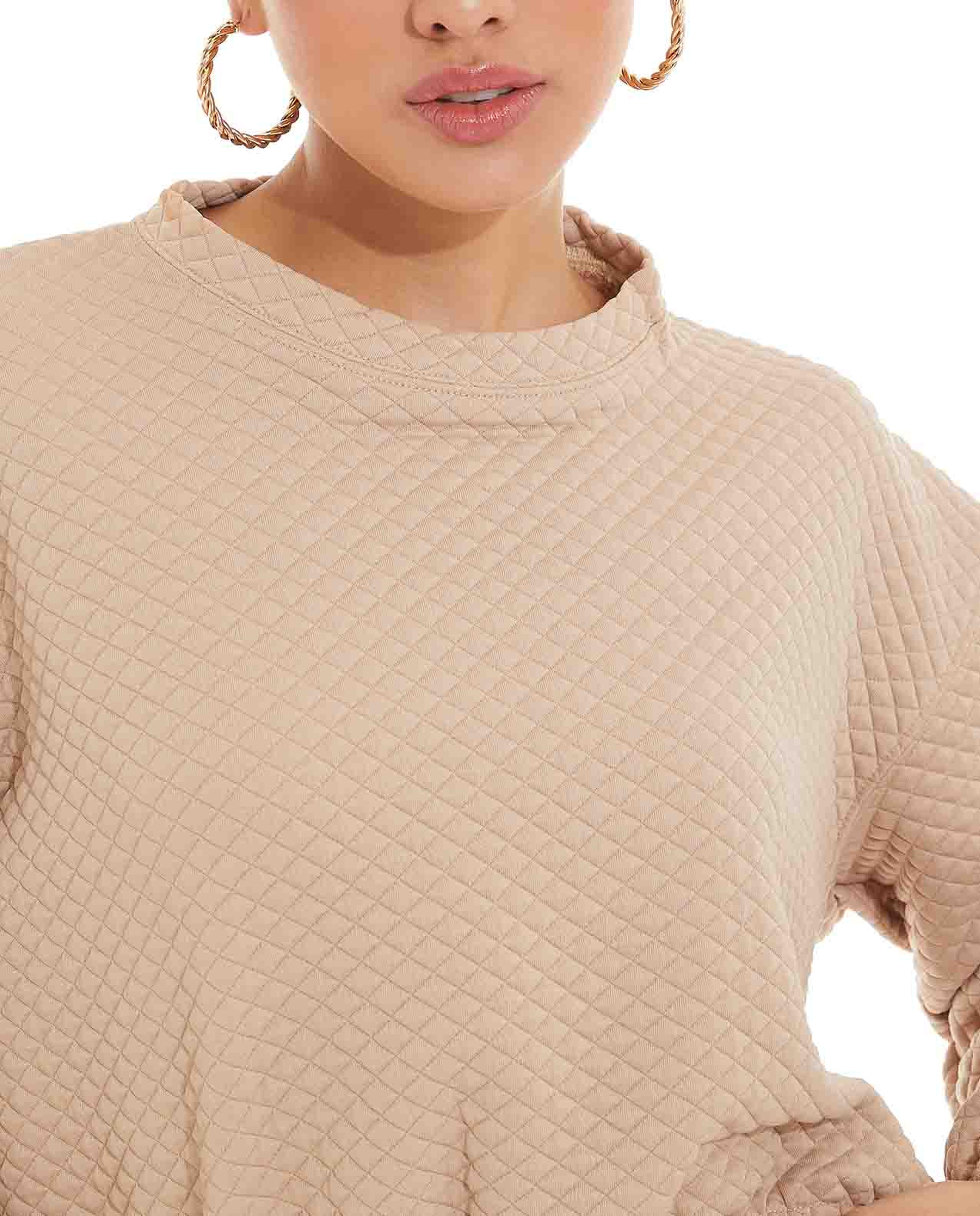 سويتشيرت مبطن بياقة مستديرة