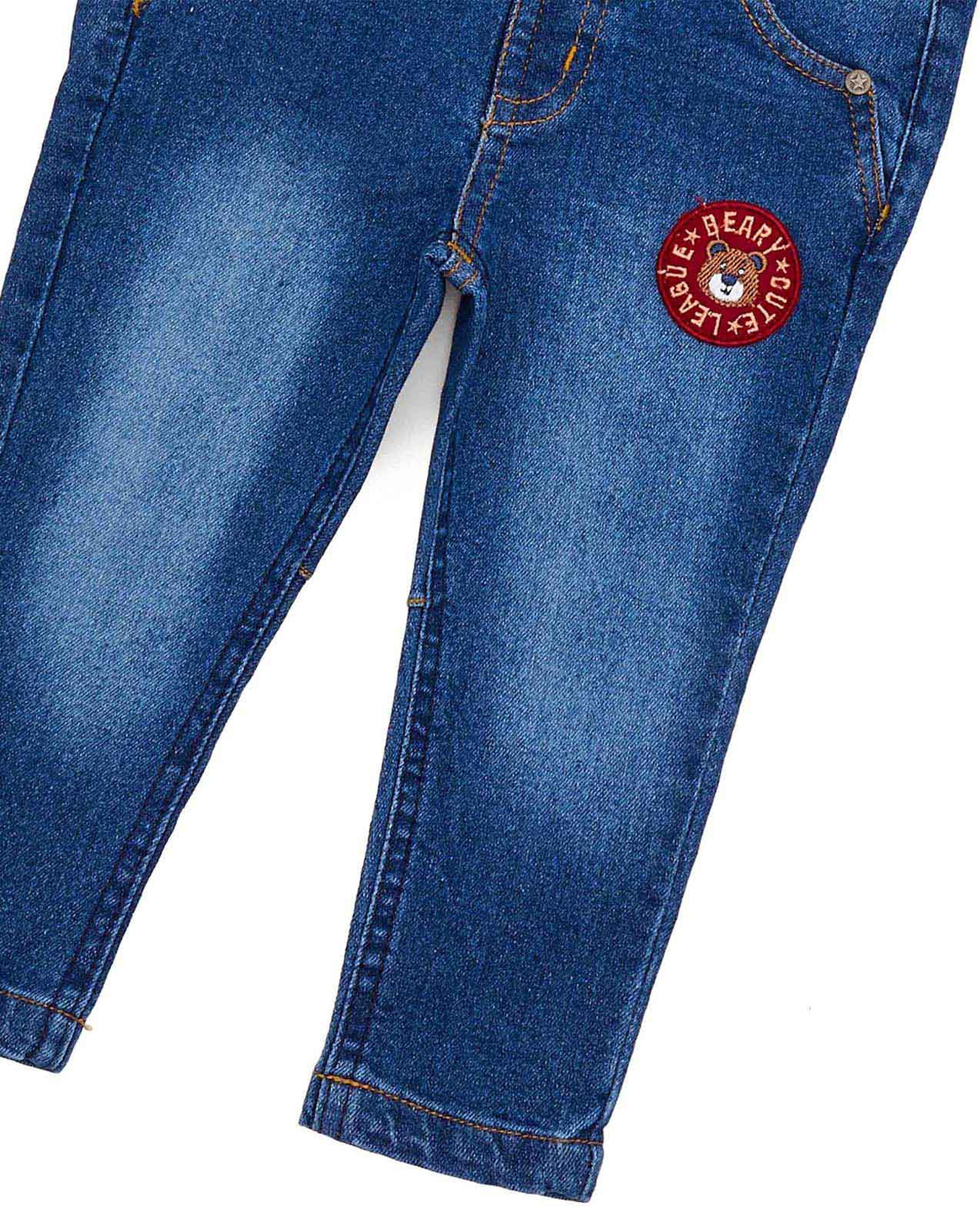 بنطال جينز بأزرار