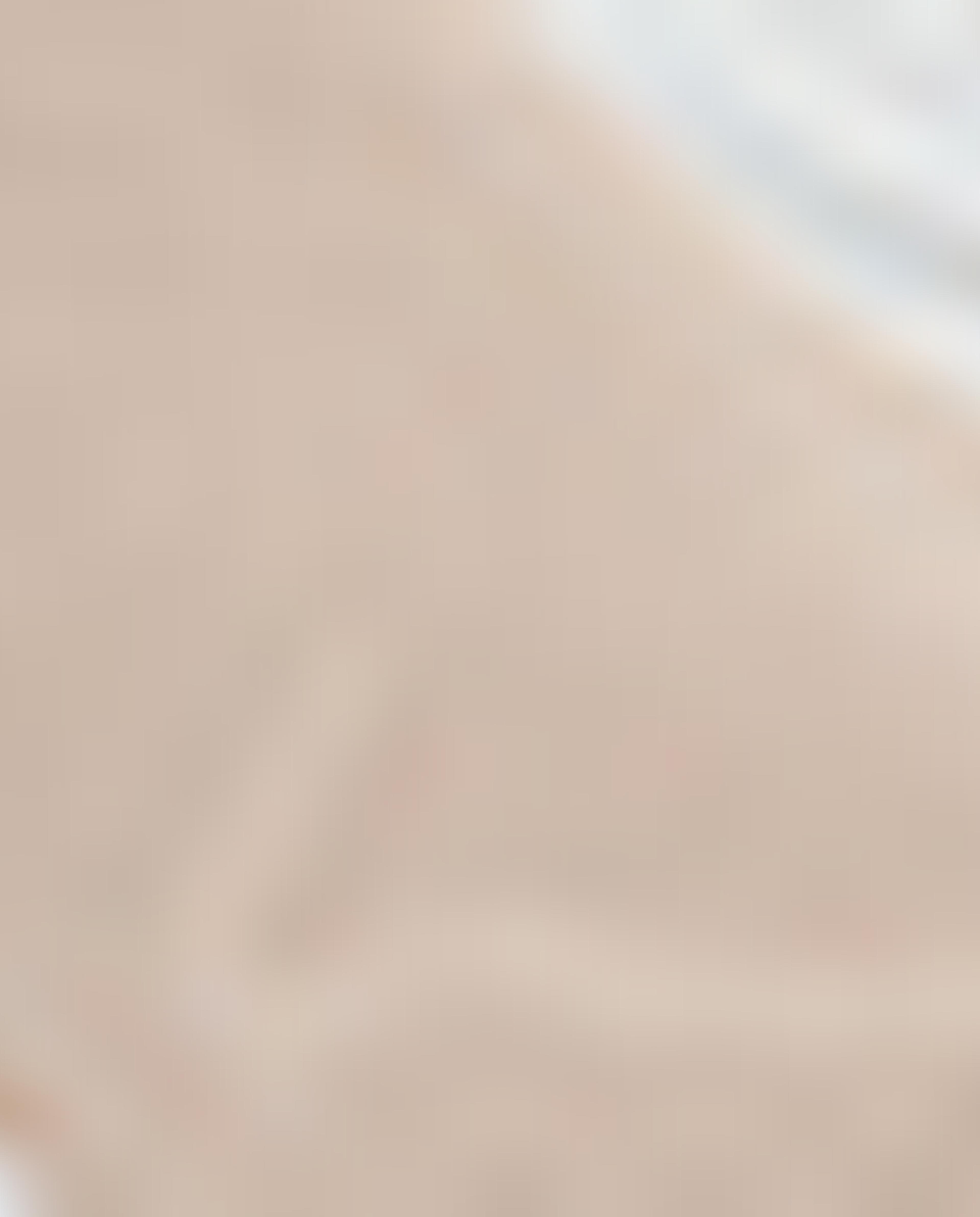 حذاء رياضي سليب أون