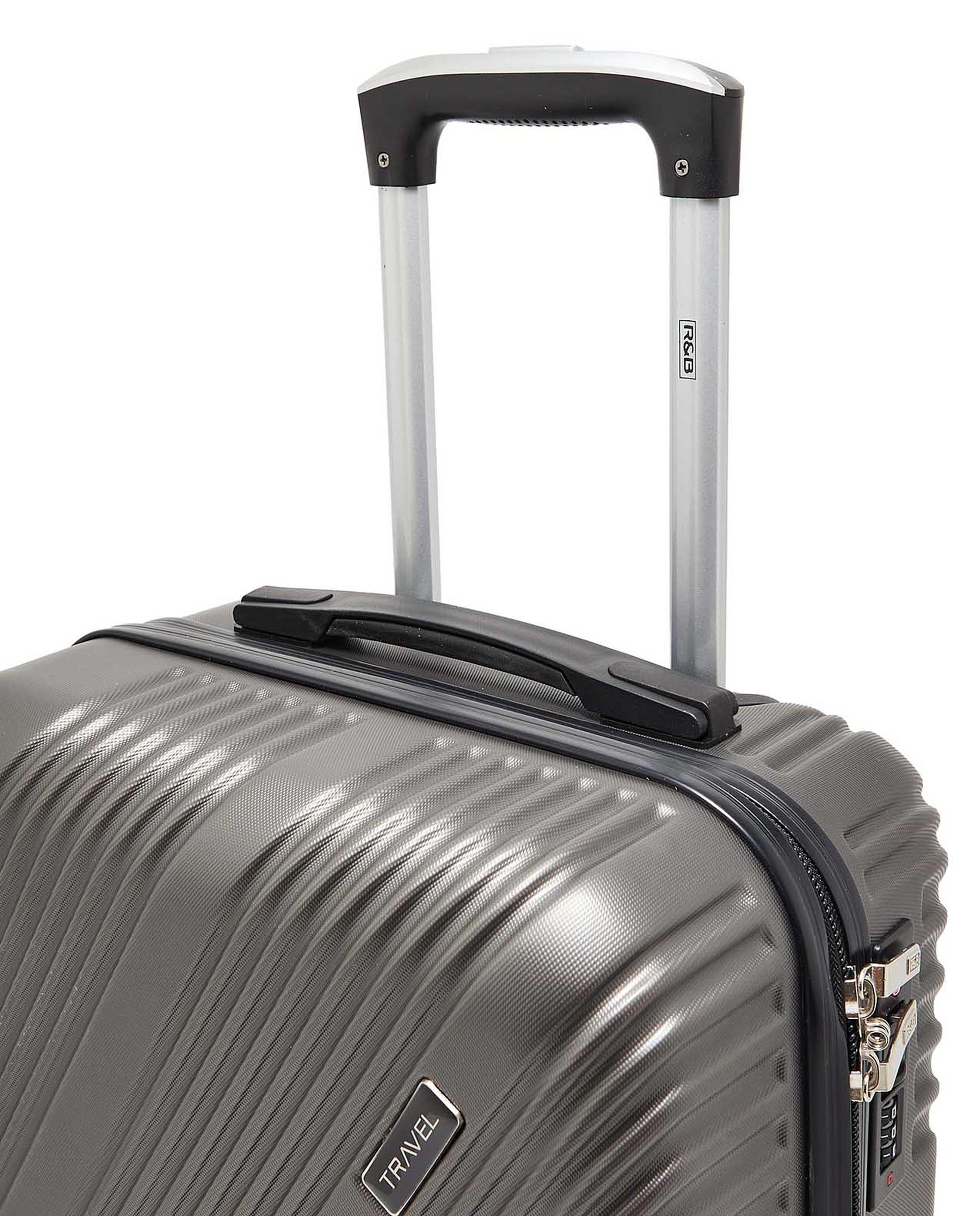 حقيبة سفر بعجلات