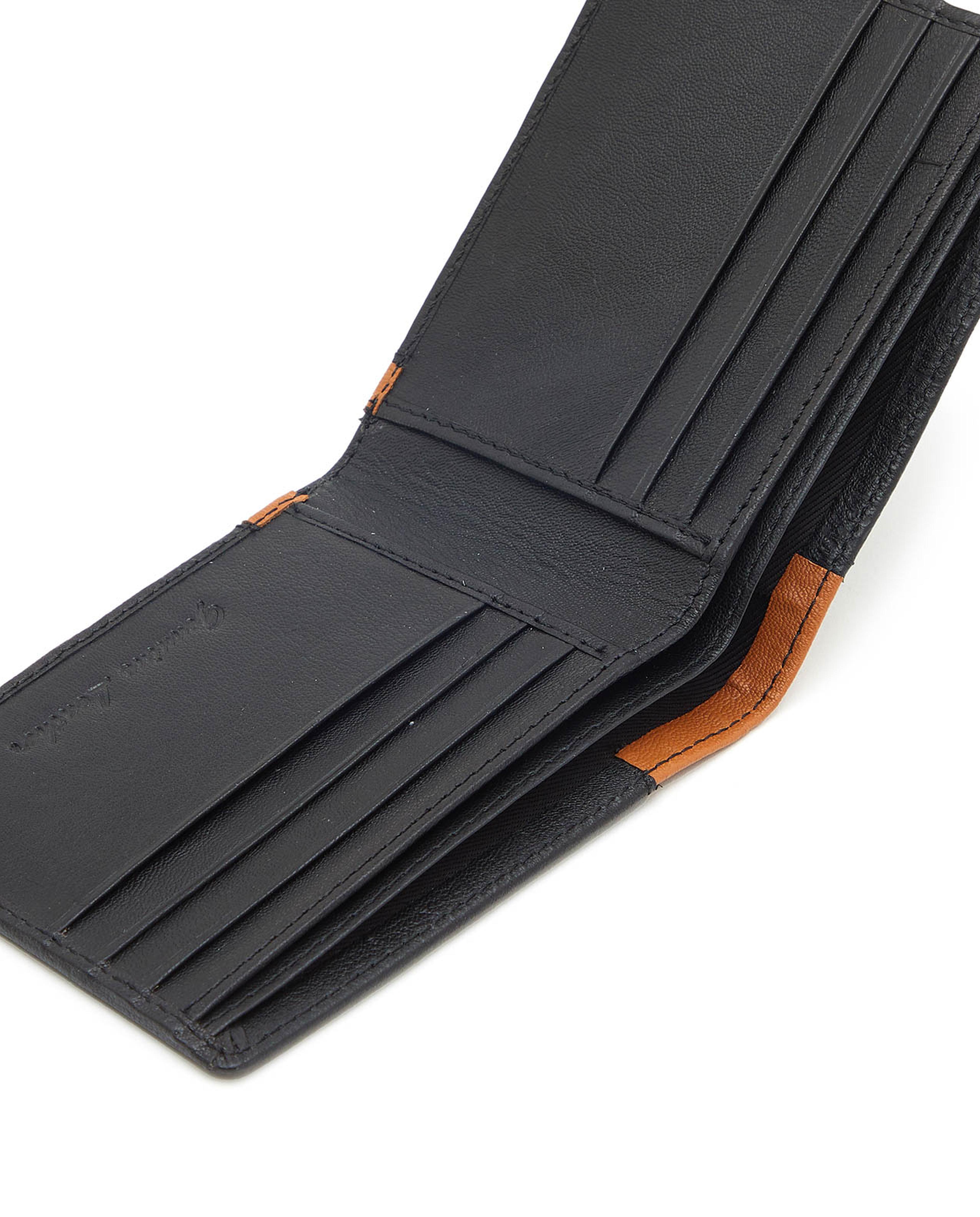 محفظة ملونة بطيتين