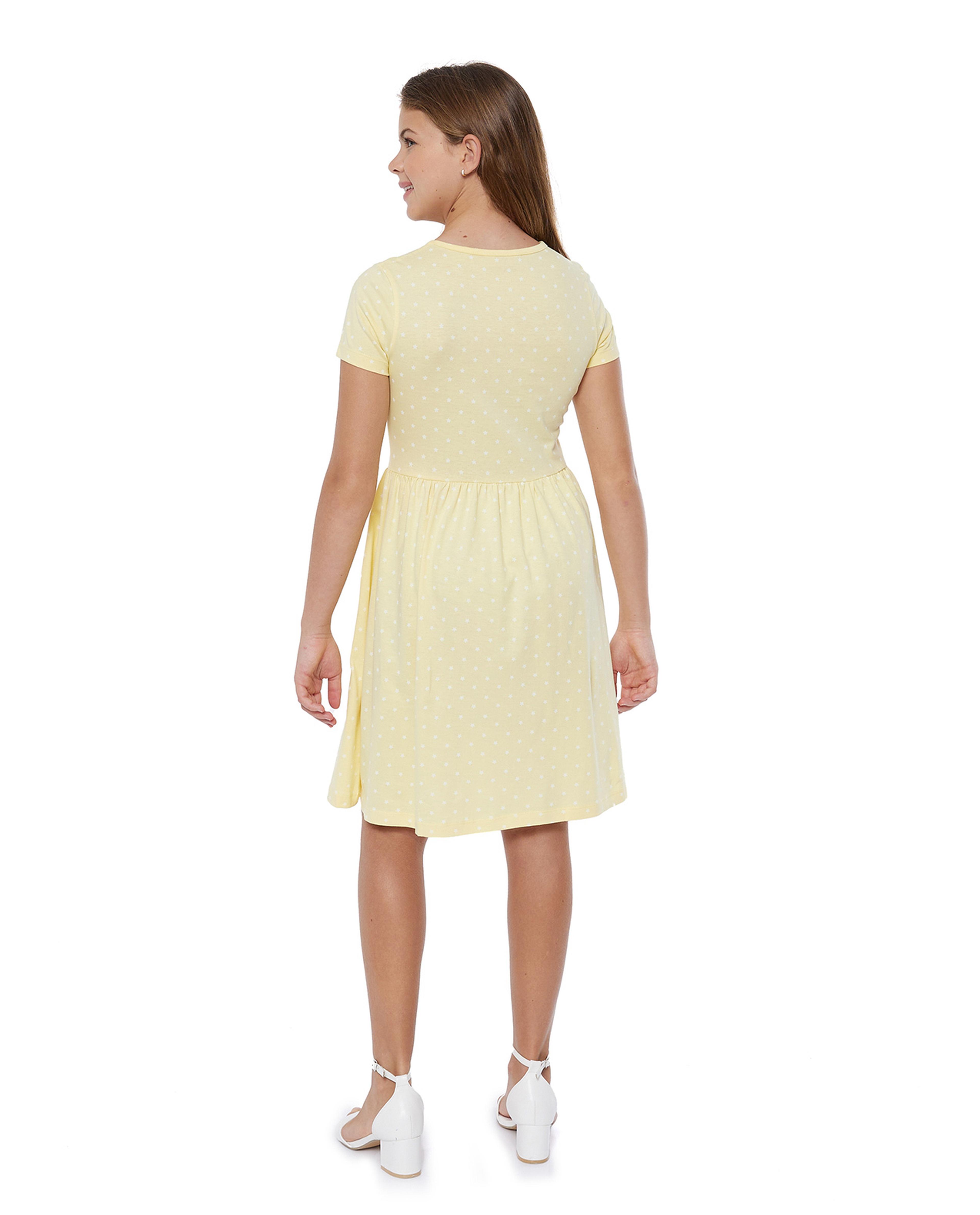 فستان منسوج بطبعة وأكمام قصيرة