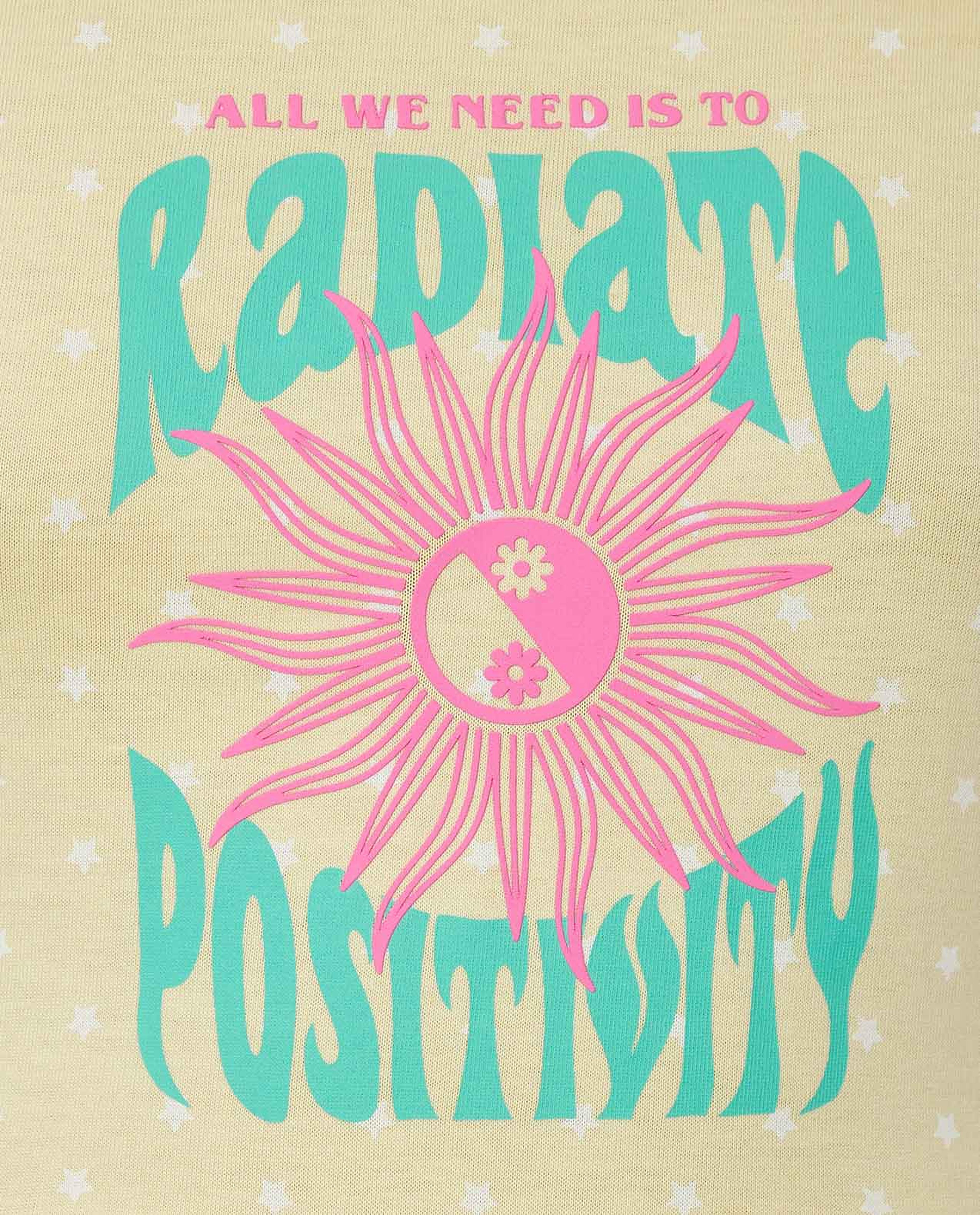 فستان منسوج بطبعة وأكمام قصيرة