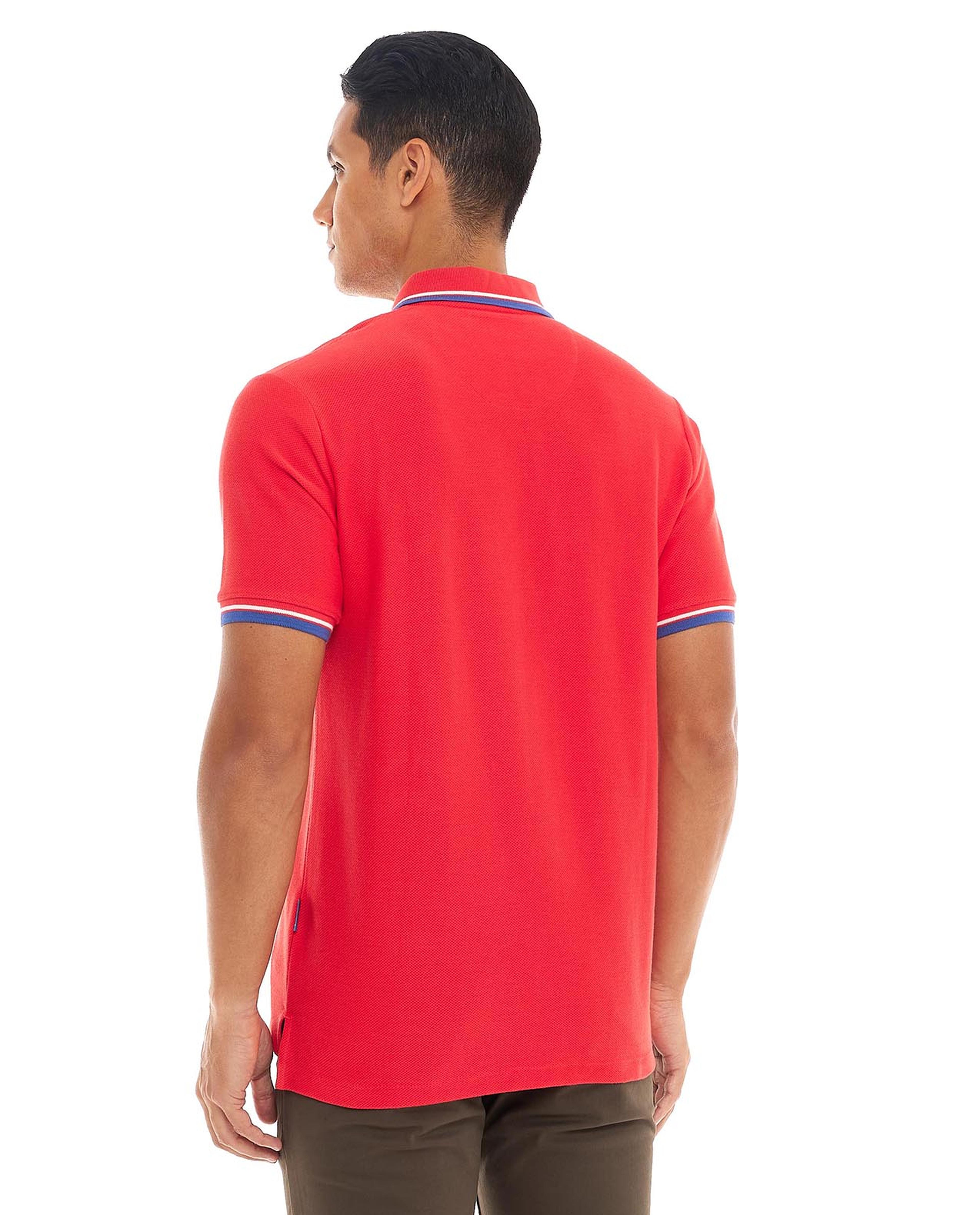 تيشيرت بولو بأكمام قصيرة