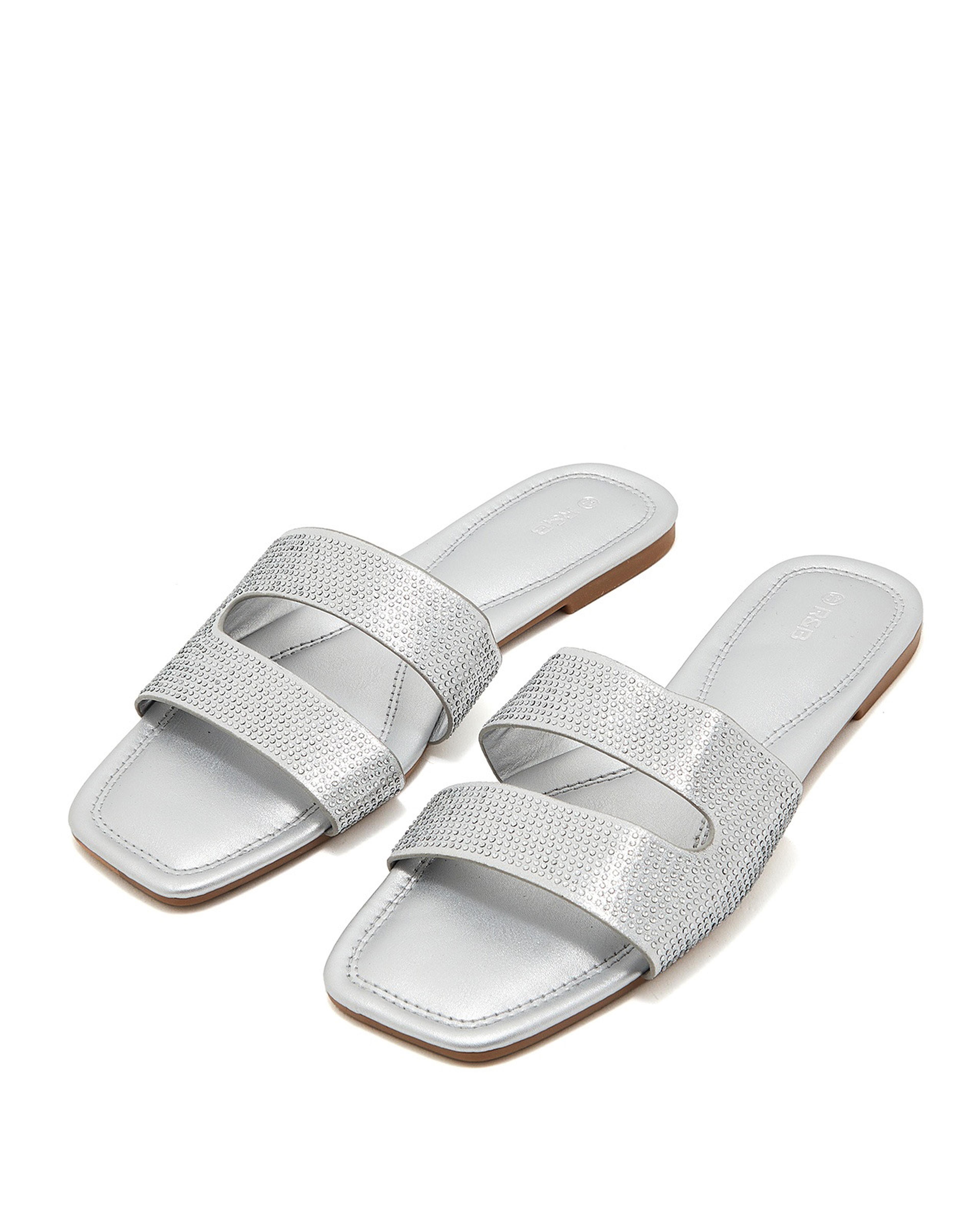 Cut-Out Strap Flat Sandals