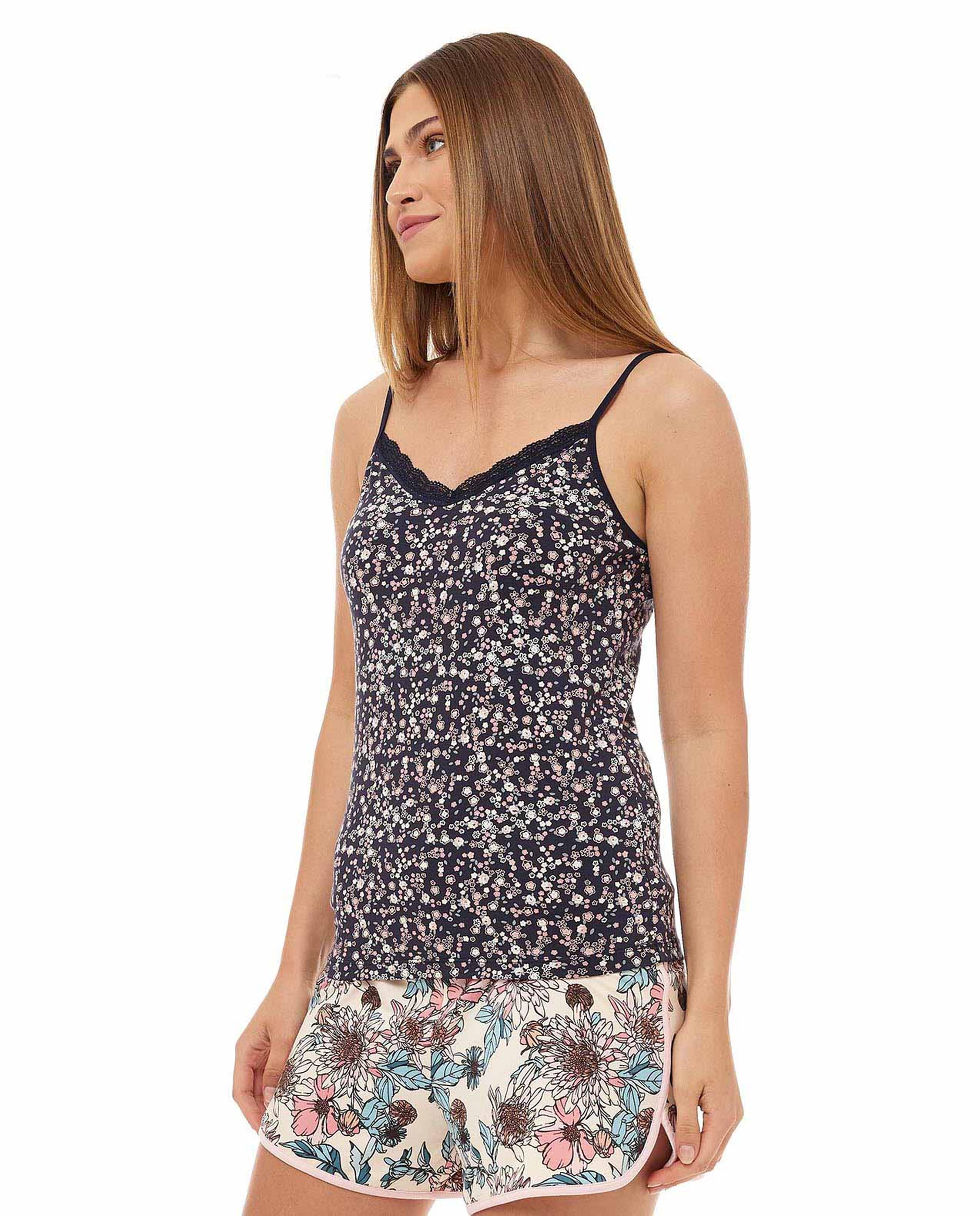 بروتيل بطبعة أزهار