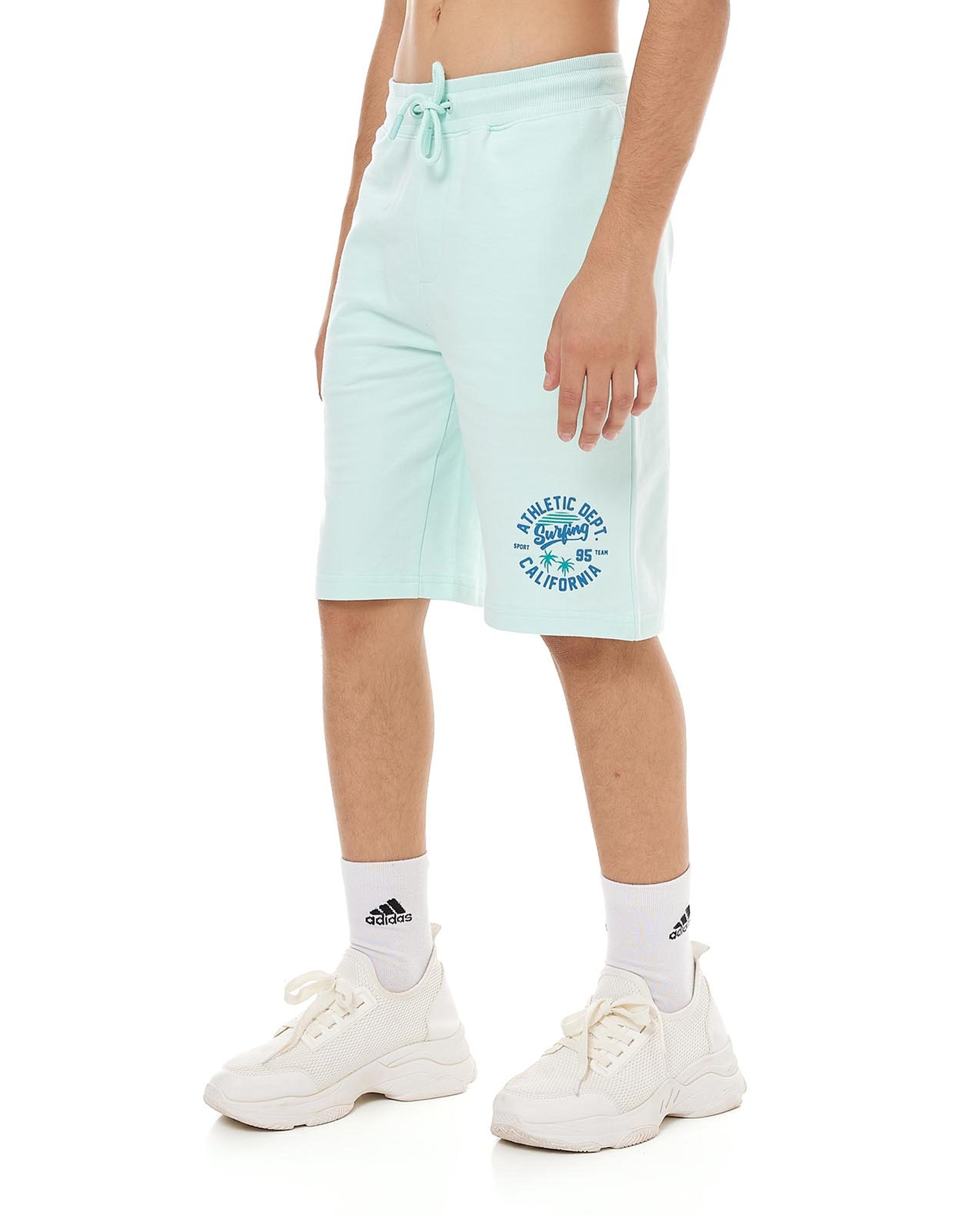 شورت برباط على الخصر وطبعة