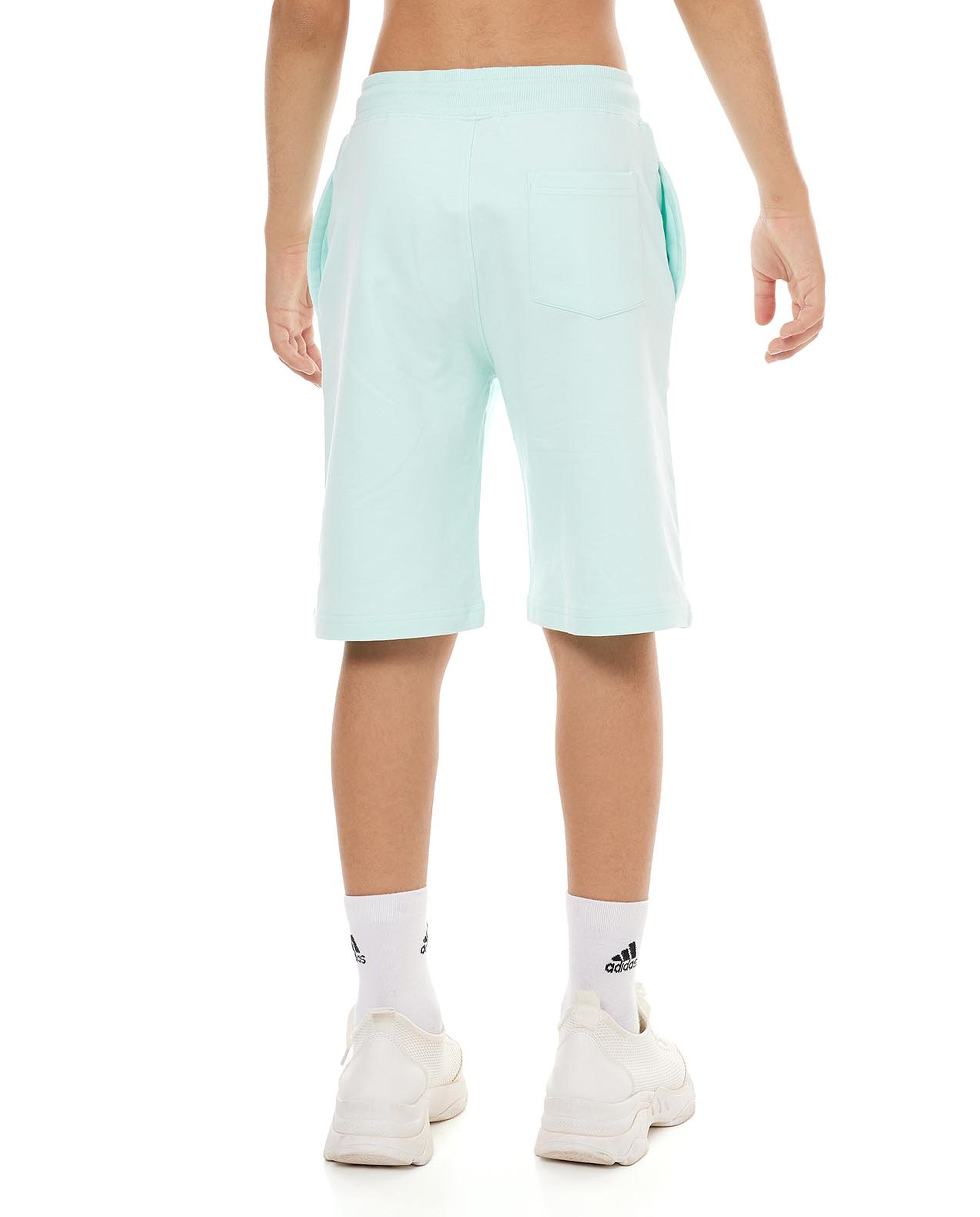 شورت برباط على الخصر وطبعة