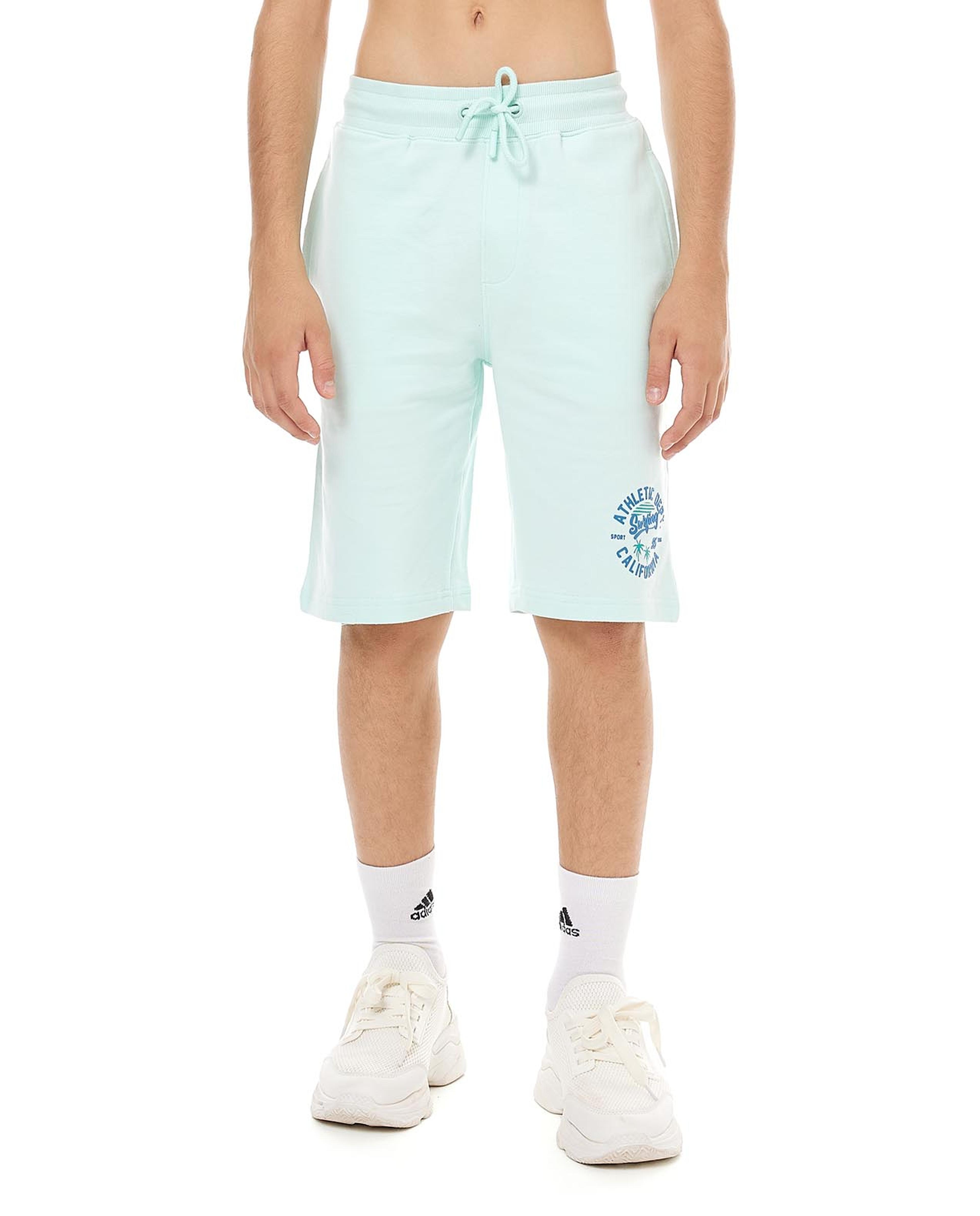 شورت برباط على الخصر وطبعة