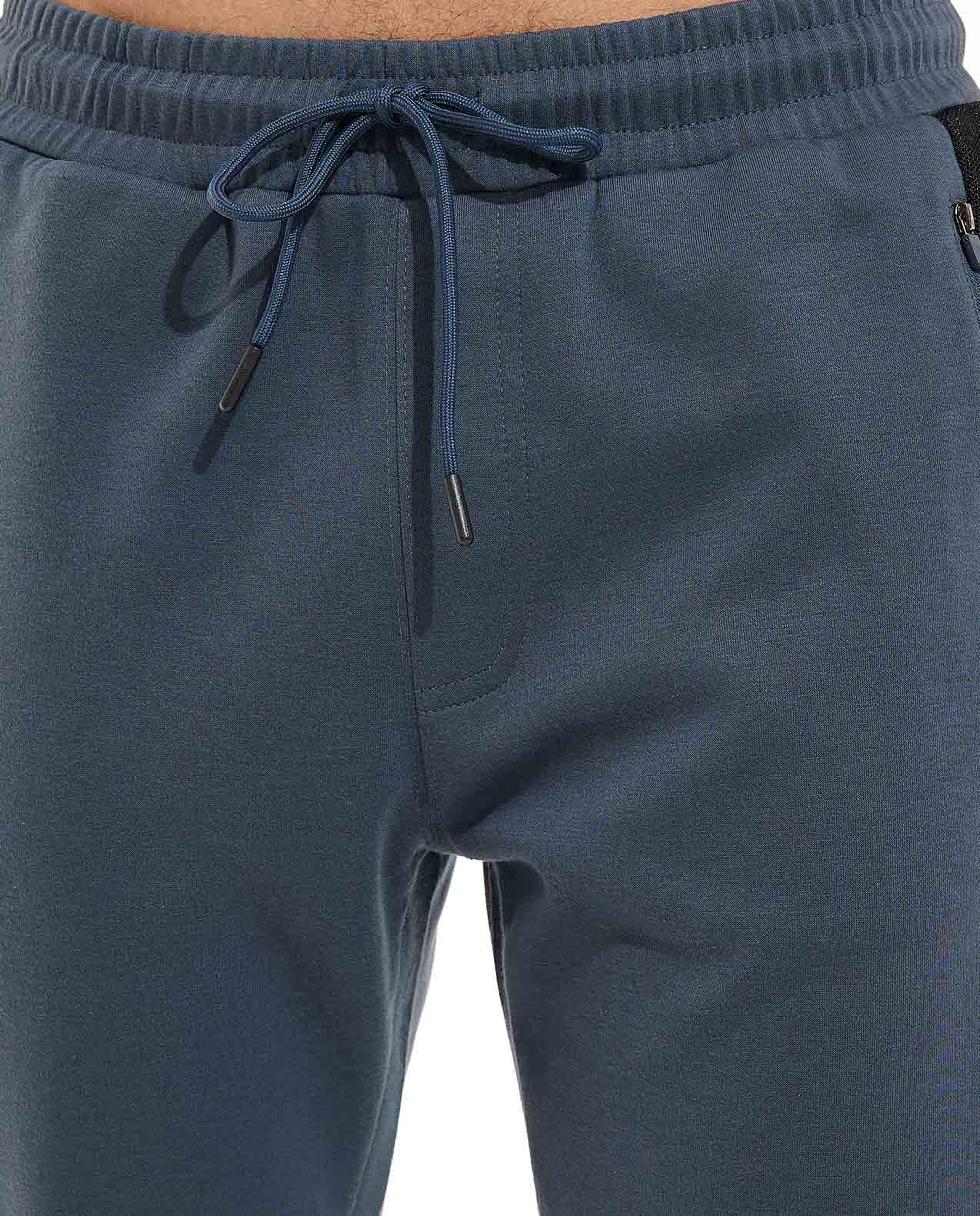 بنطال جوغر رياضي برباط مطاطي وألوان متباينة