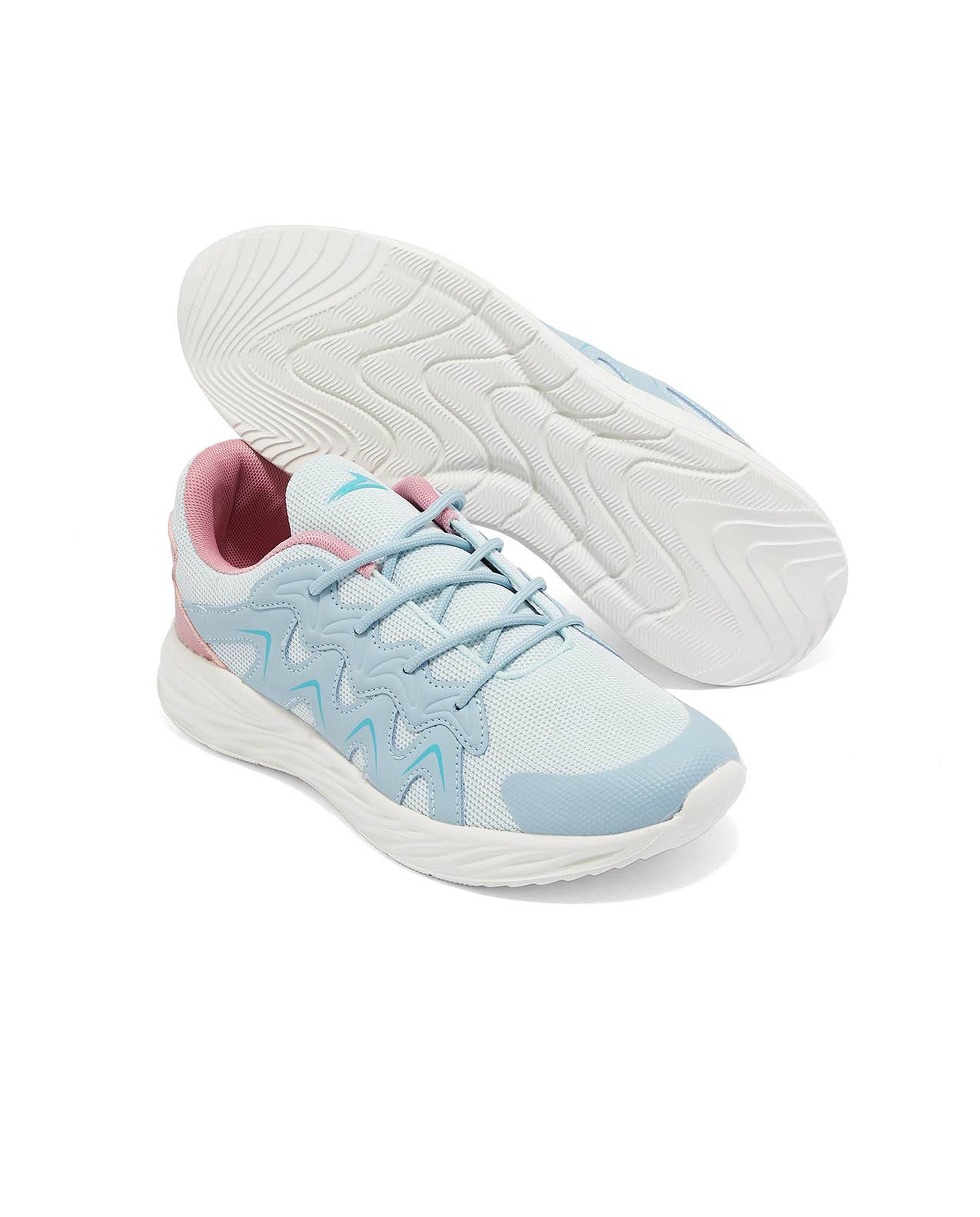 حذاء جري برباط وتفاصيل شبكية