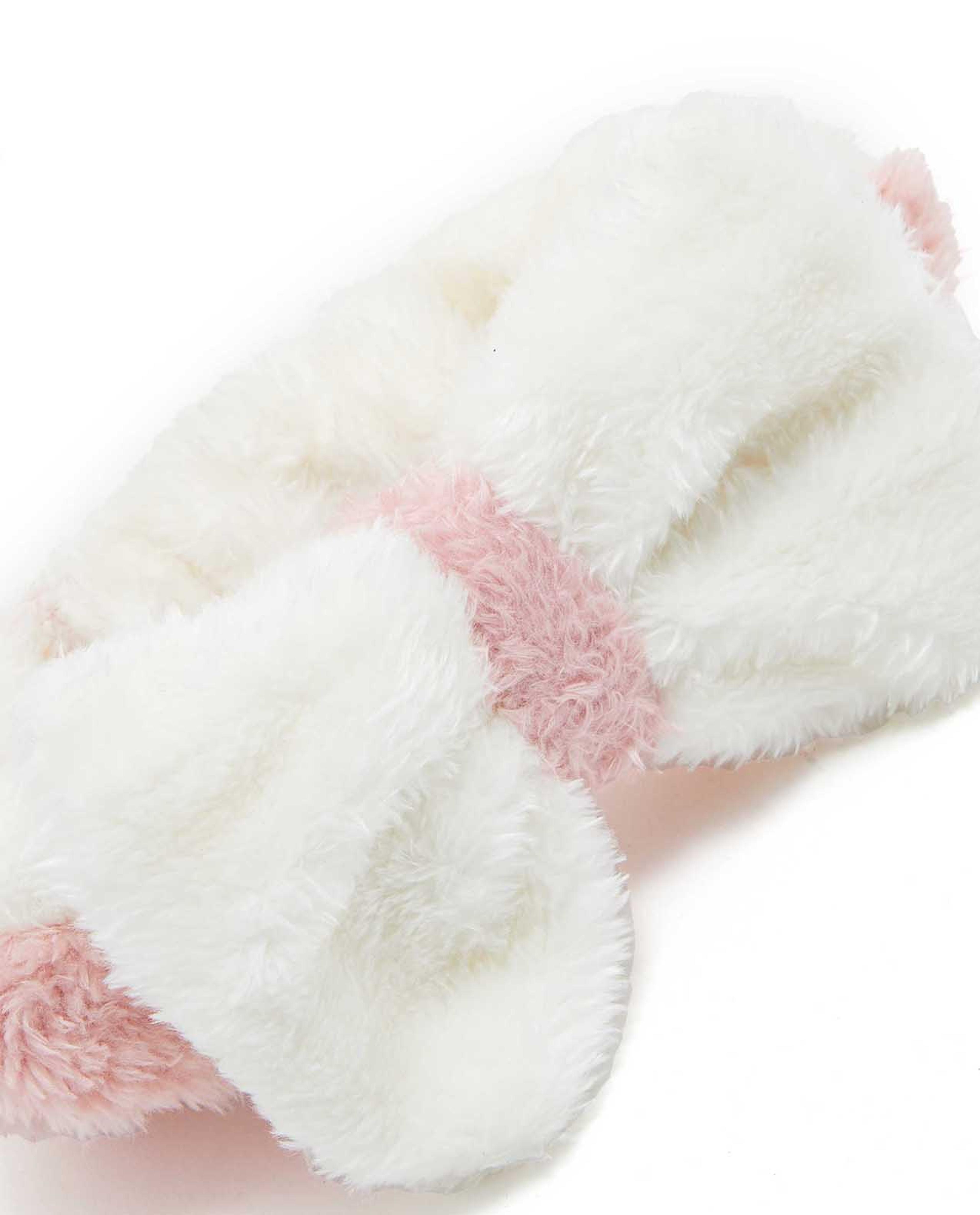 ربطة شعر للحمام