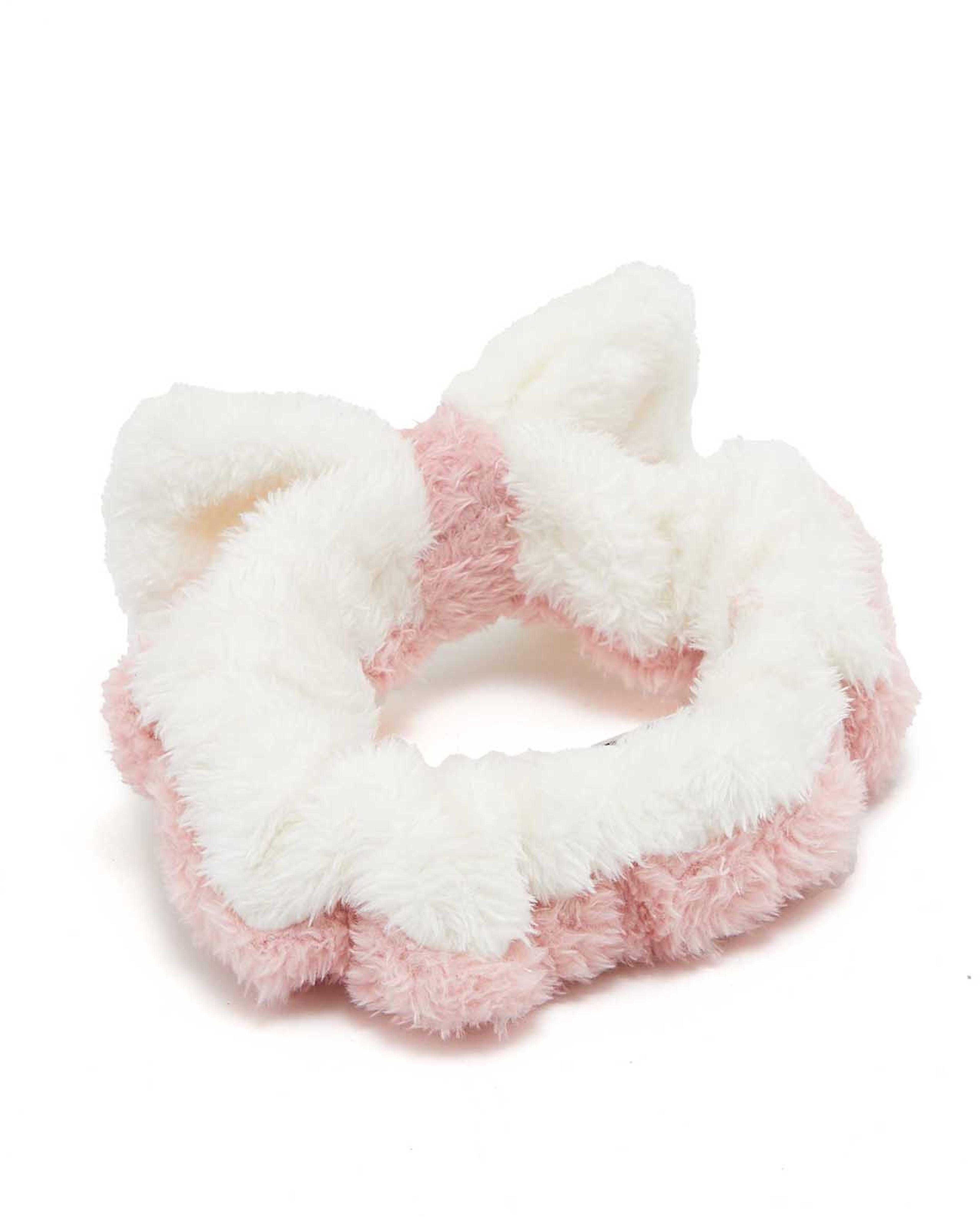 ربطة شعر للحمام