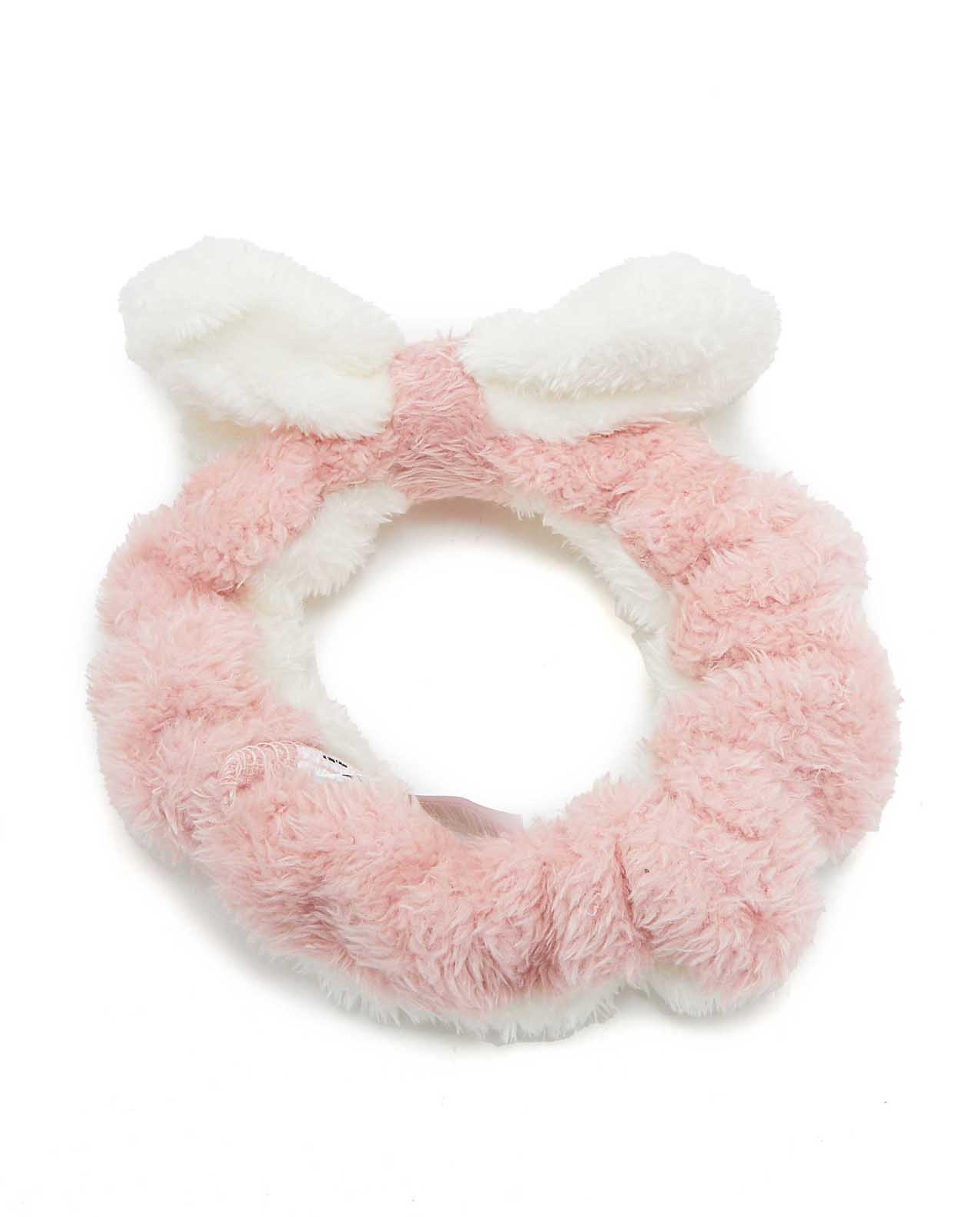 ربطة شعر للحمام